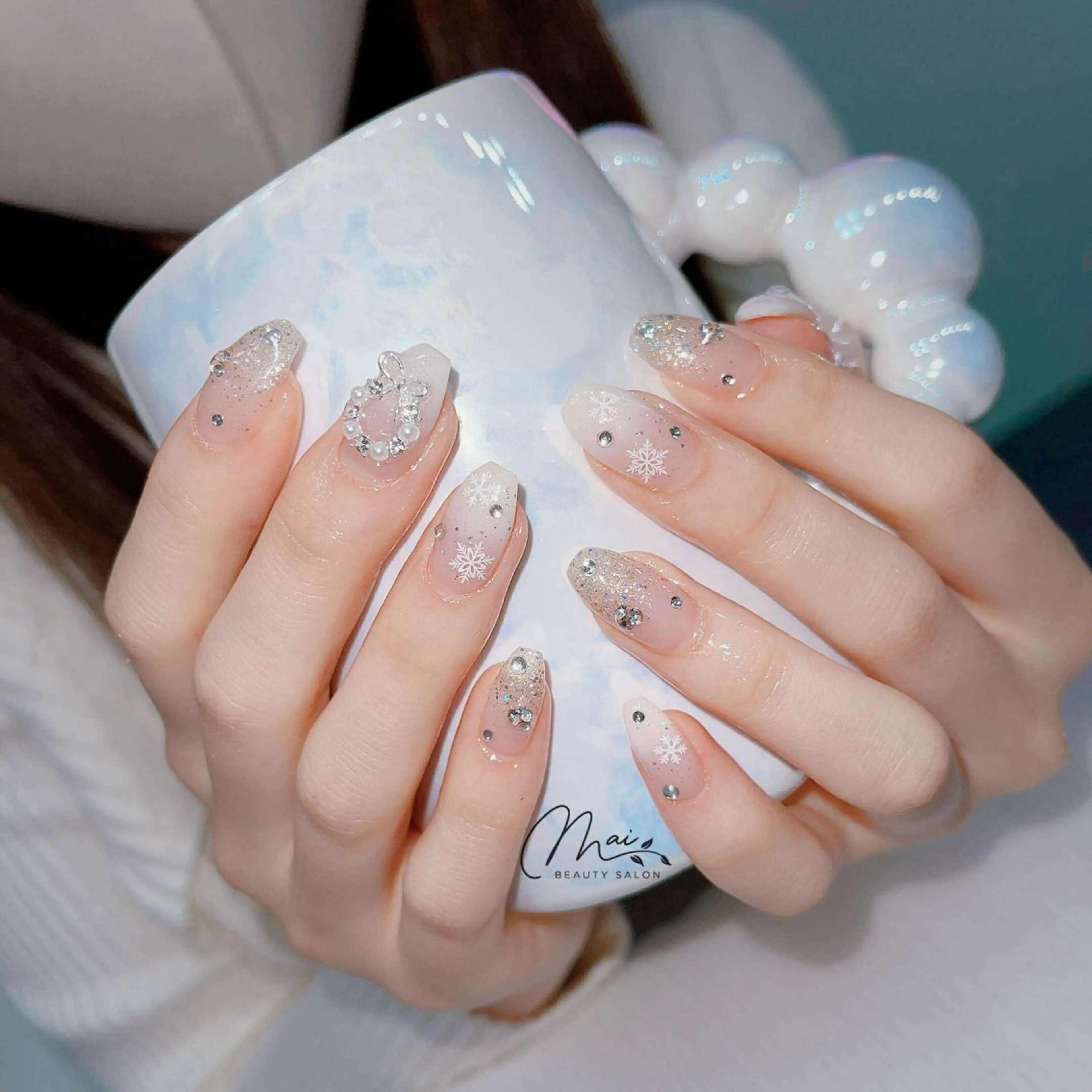ネイル オーロラネイル 長さ出し フラッシュネイル フレンチネイル ジェルネイル ハンドネイル MaiBeauty HaNaのネイルデザイン
