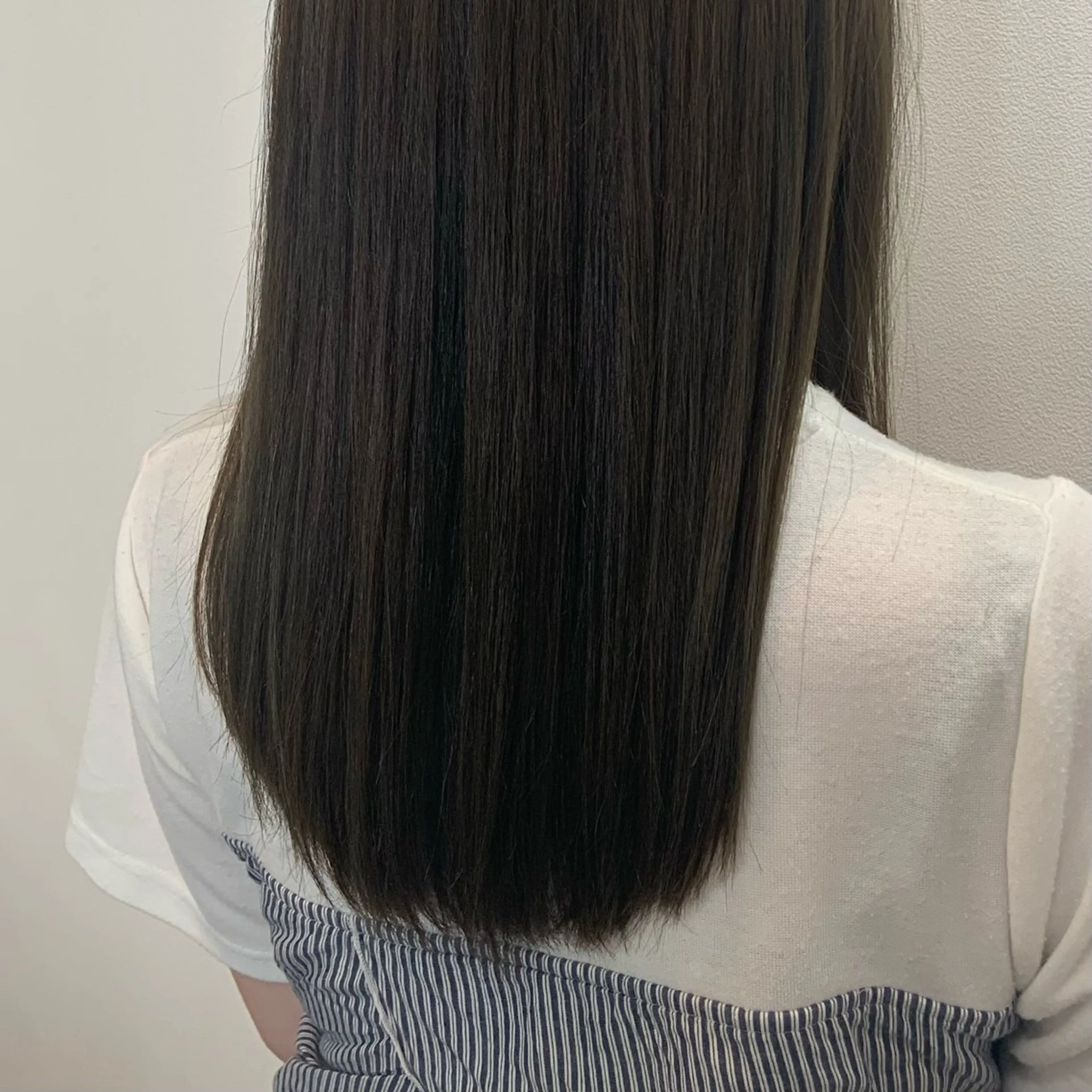 ロング カラー 齊藤 奈美のヘアスタイル