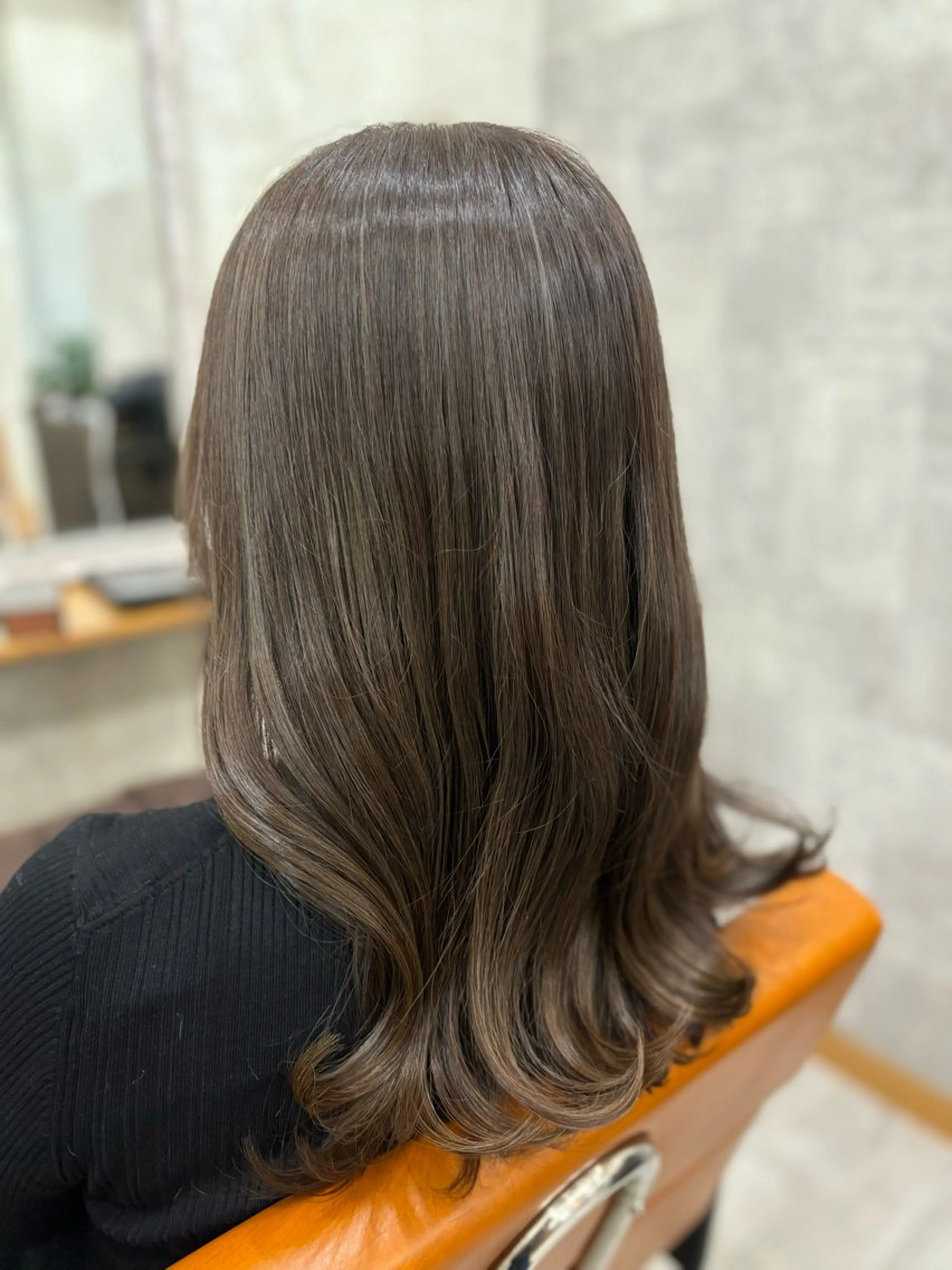 セミロング カラー アッシュ ハイライトカラー ハイライト Misaki ミサキのヘアスタイル