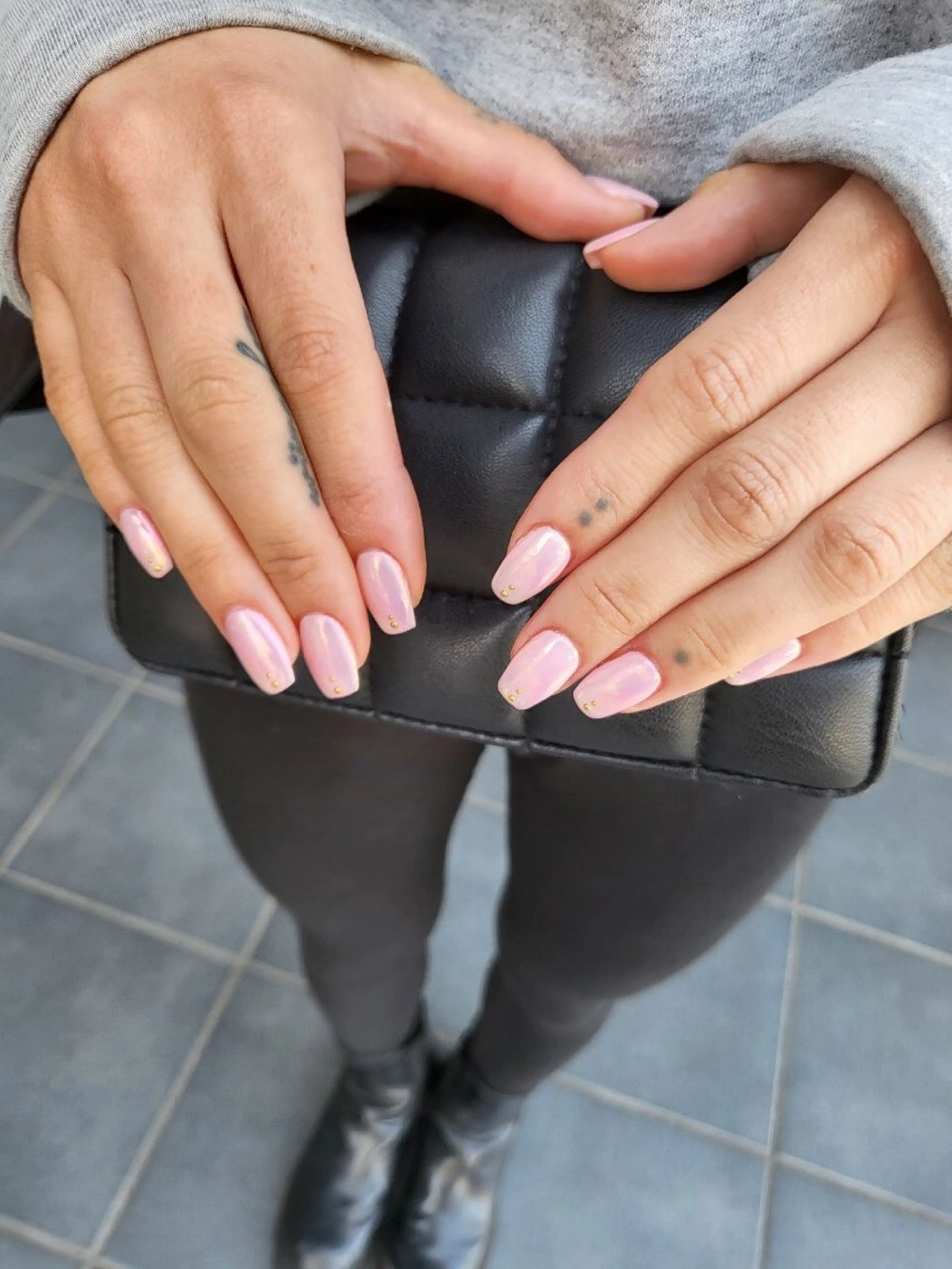 ネイル ハンドネイル エリーザ ベルのネイルデザイン