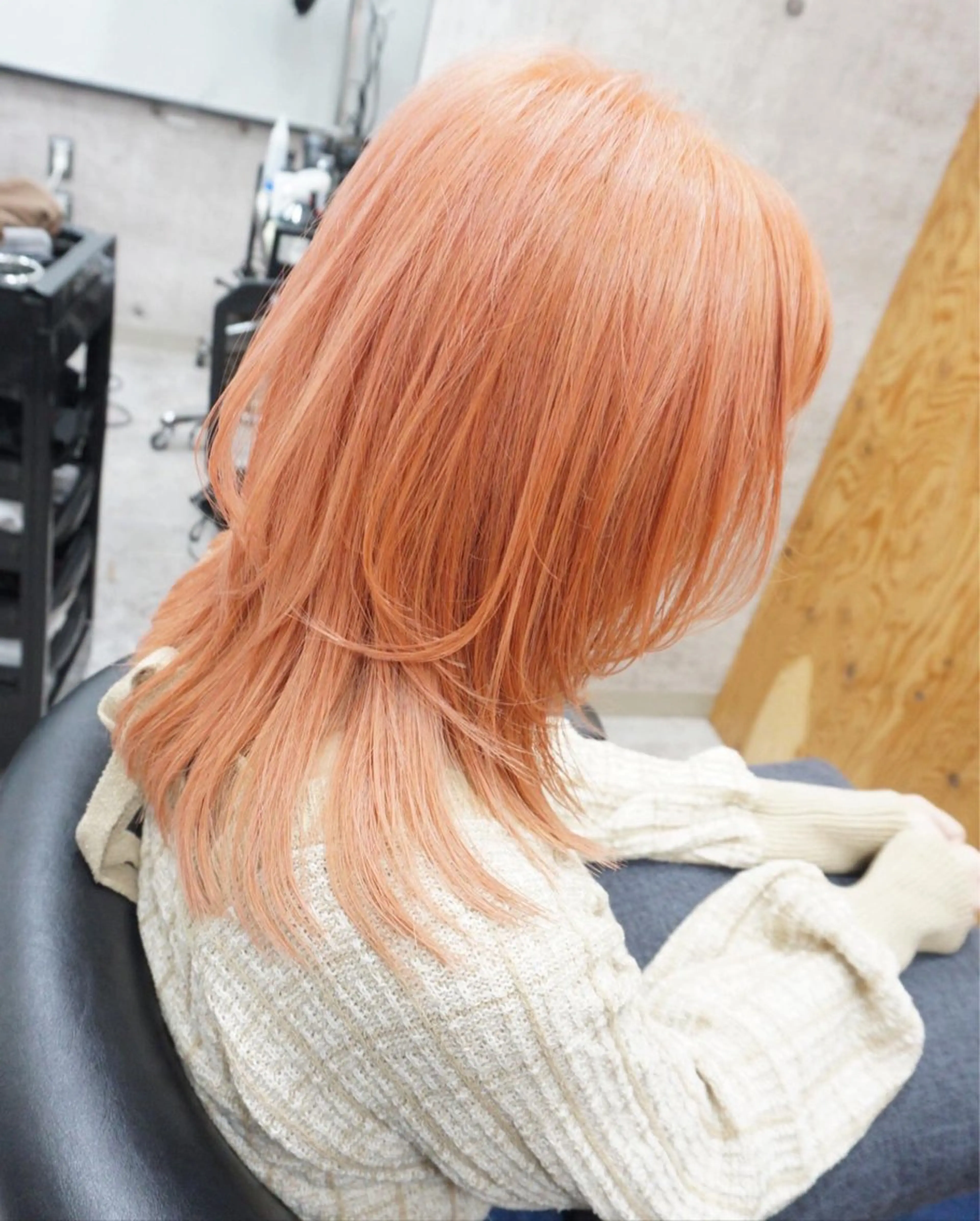 セミロング ハッシュカット レイヤーカット ウルフカット hair teria ryu 大塚のヘアスタイル