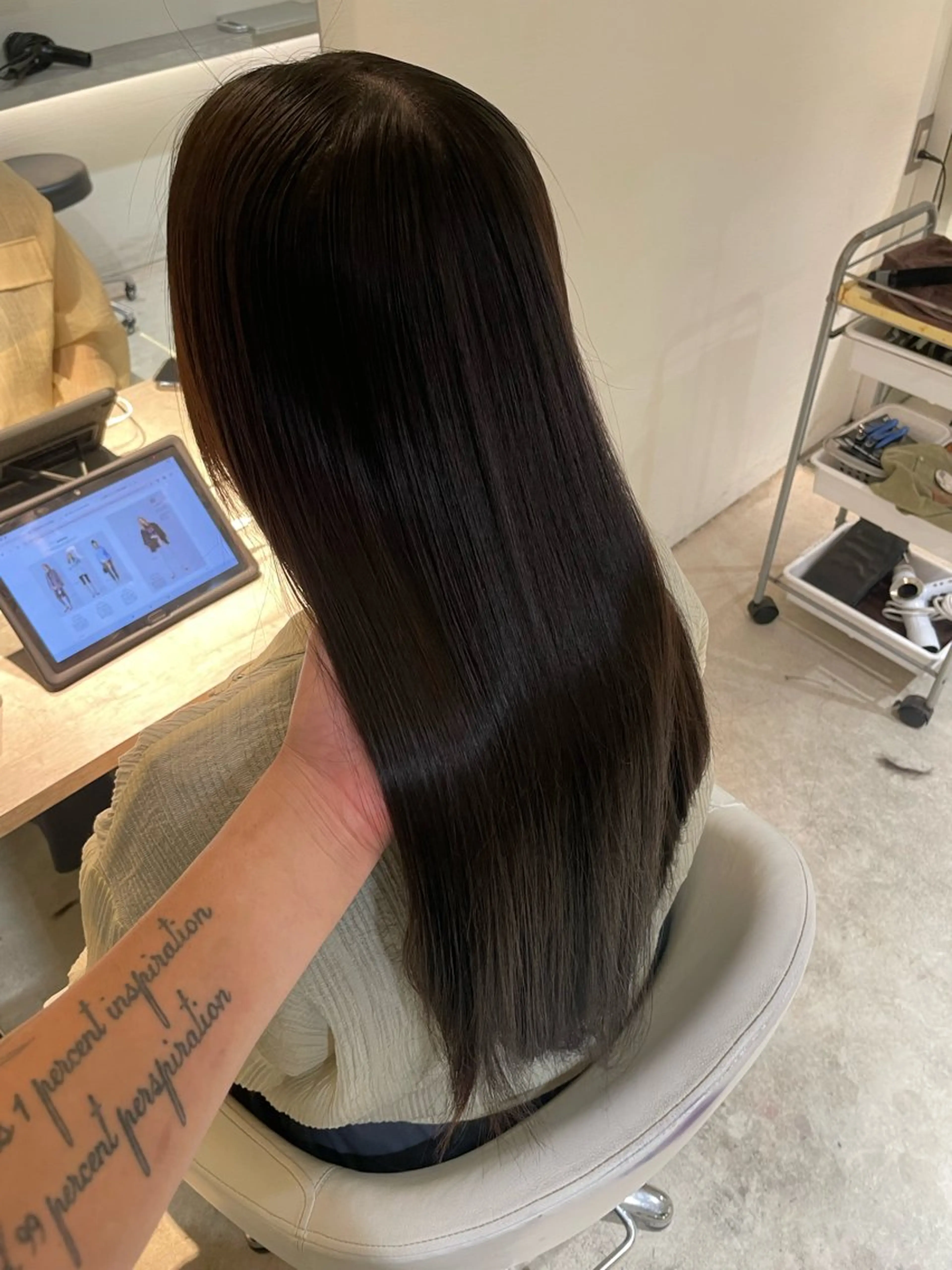 セミロング カラー 髪質改善 縮毛矯正 トリートメント ✨髪のソムリエ✨ 岩川和生のヘアスタイル