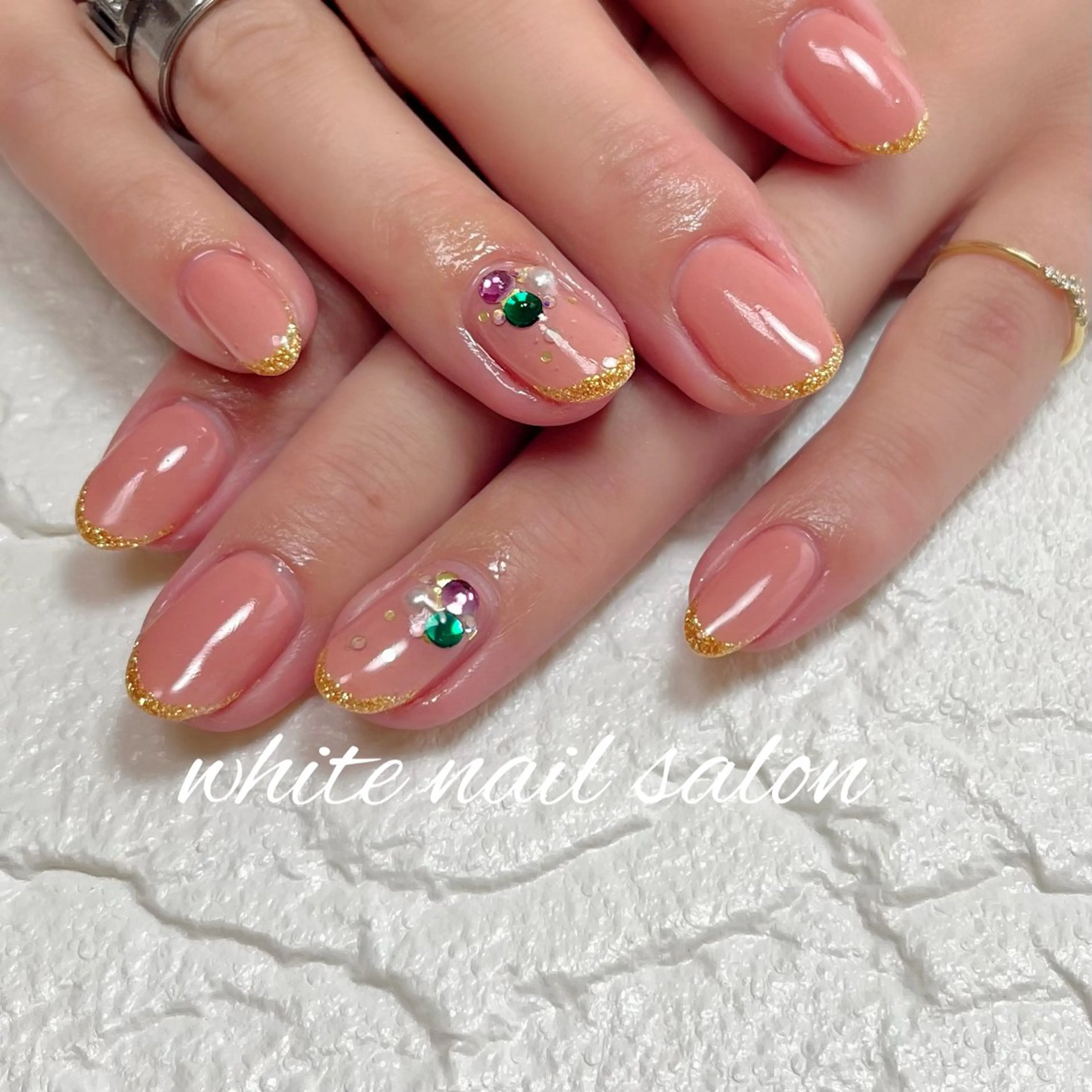 ネイル フットネイル ジェルネイル ハードジェル ラメ(グリッター) 持ち込み ハンドネイル white nail salonのネイルデザイン