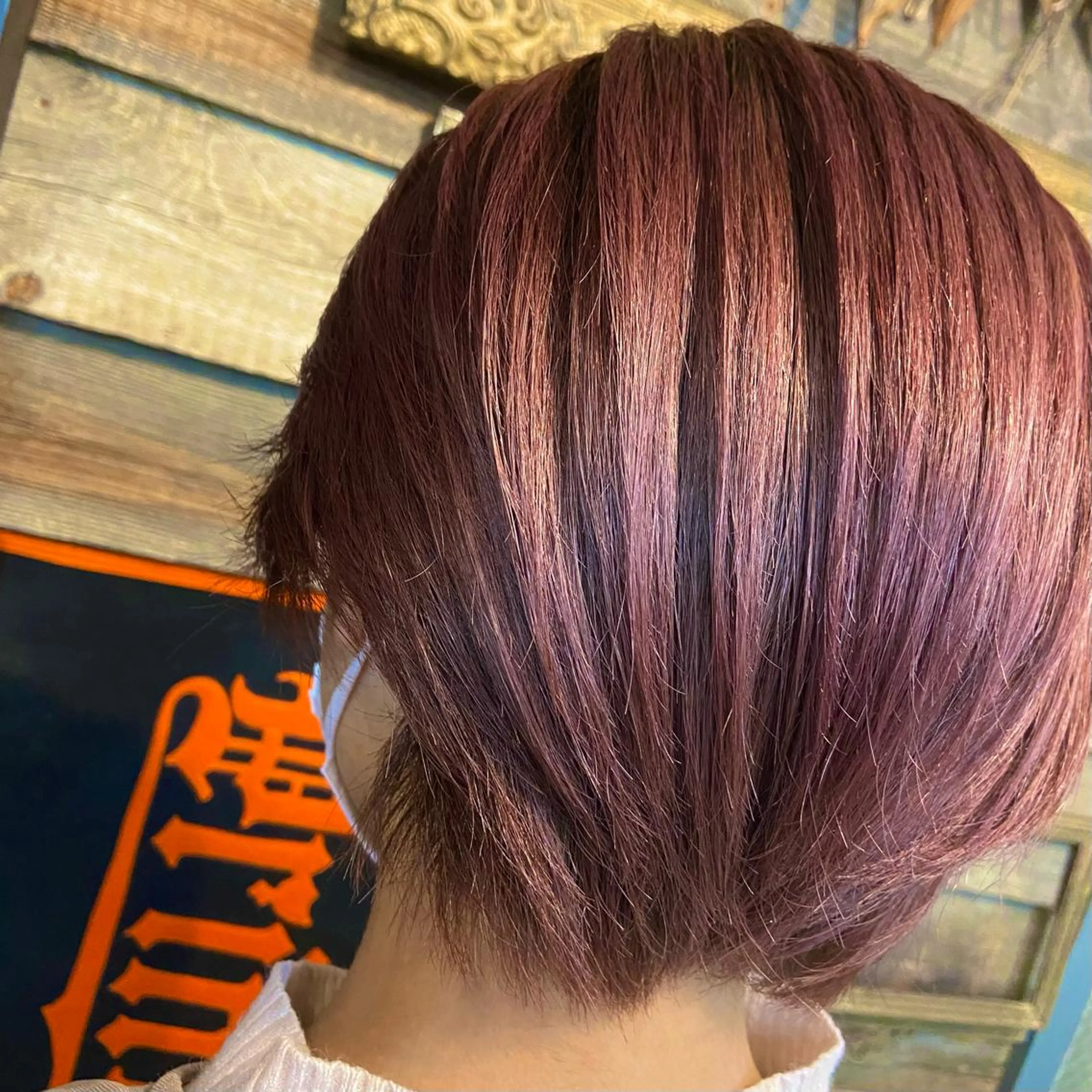 ショート カラー ブリーチ ピンクカラー ヘアカラー 川崎 かなでのヘアスタイル