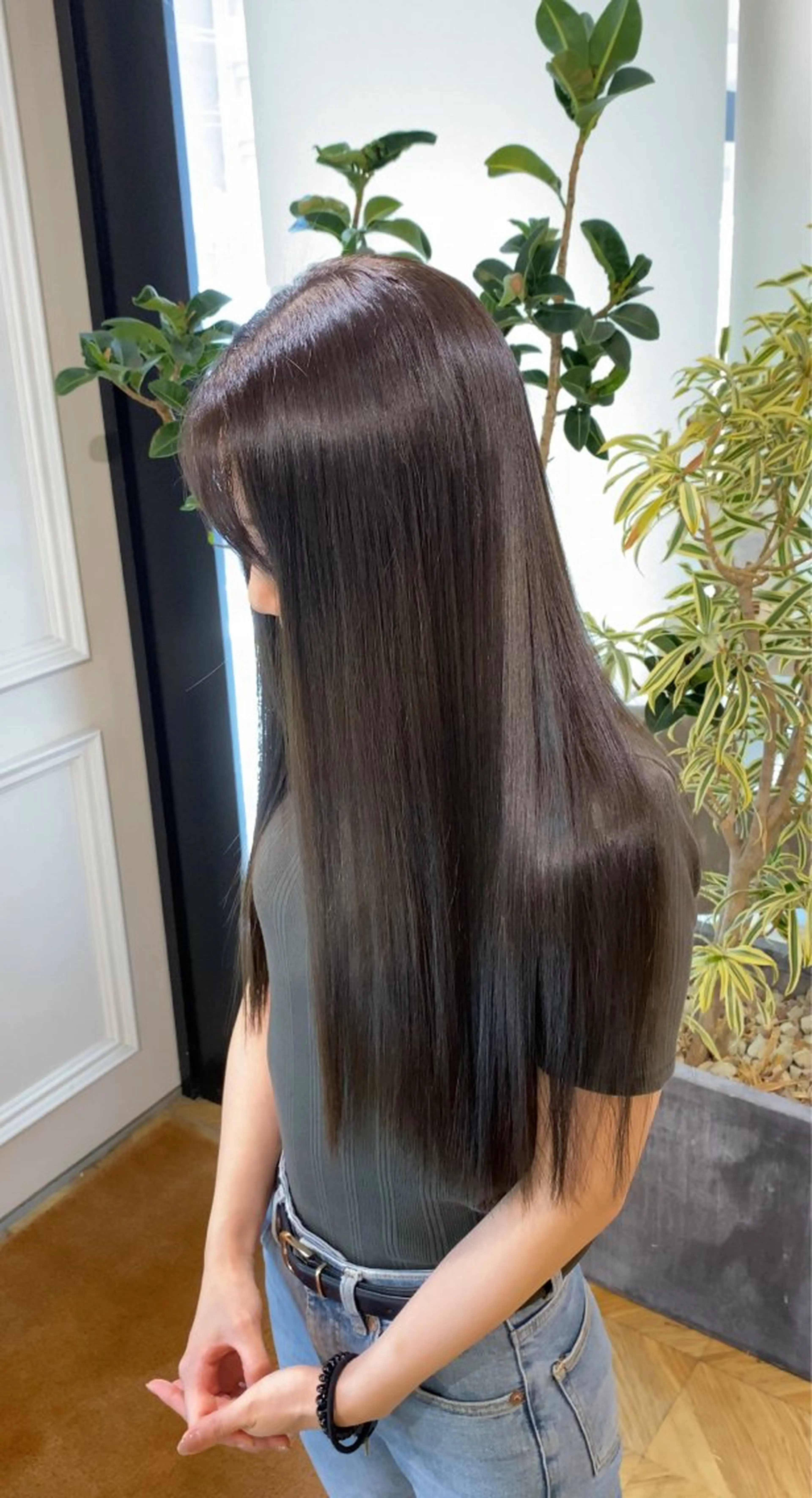 セミロング カラー yate'/ Wカラー/小出捷也のヘアスタイル