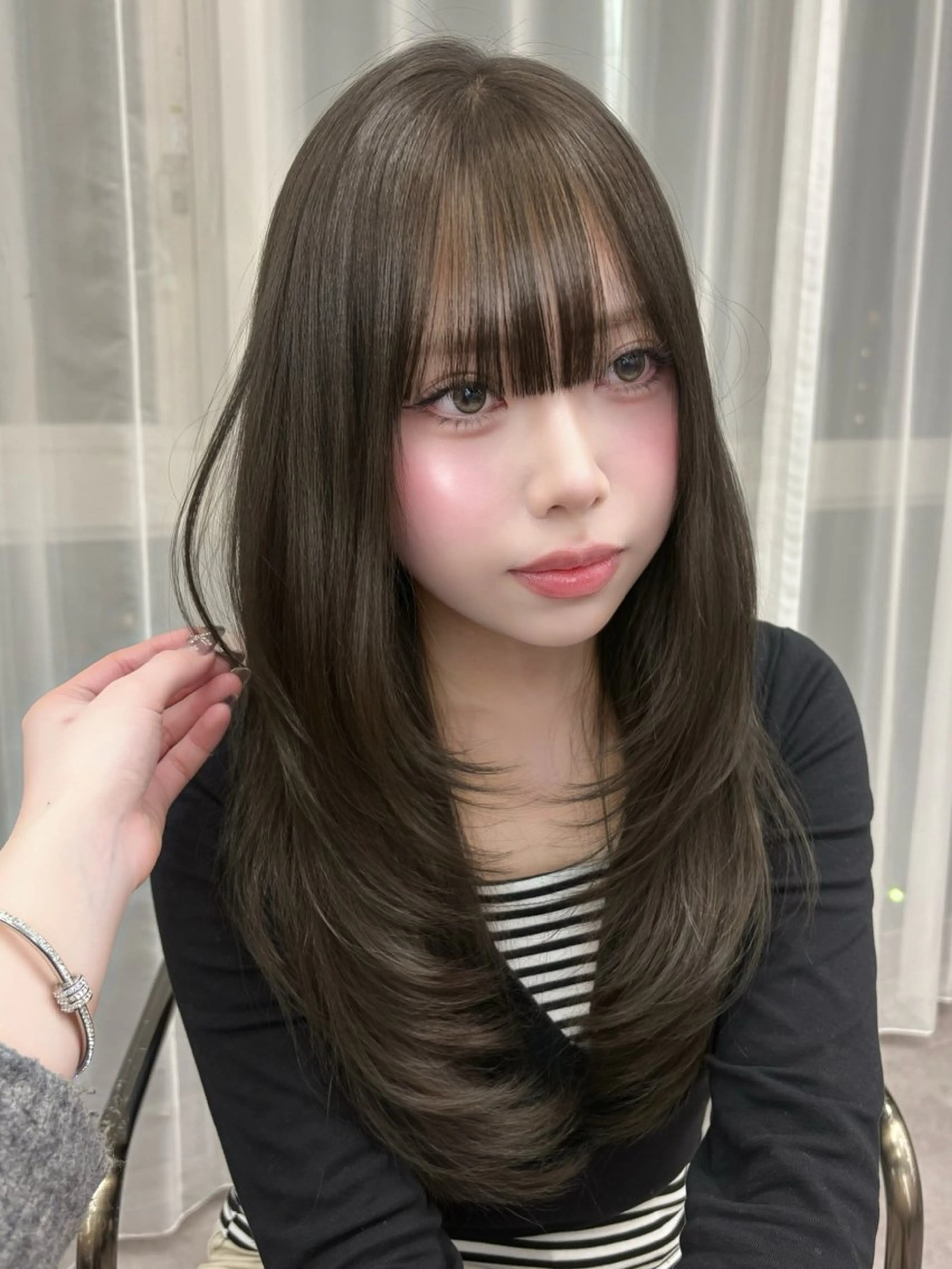 ロング カラー 透明感カラー グレージュ オリーブグレージュ オリーブグレー ヘアカラー トリートメント MARIワンホンヘア /透明感/グレージュのヘアスタイル