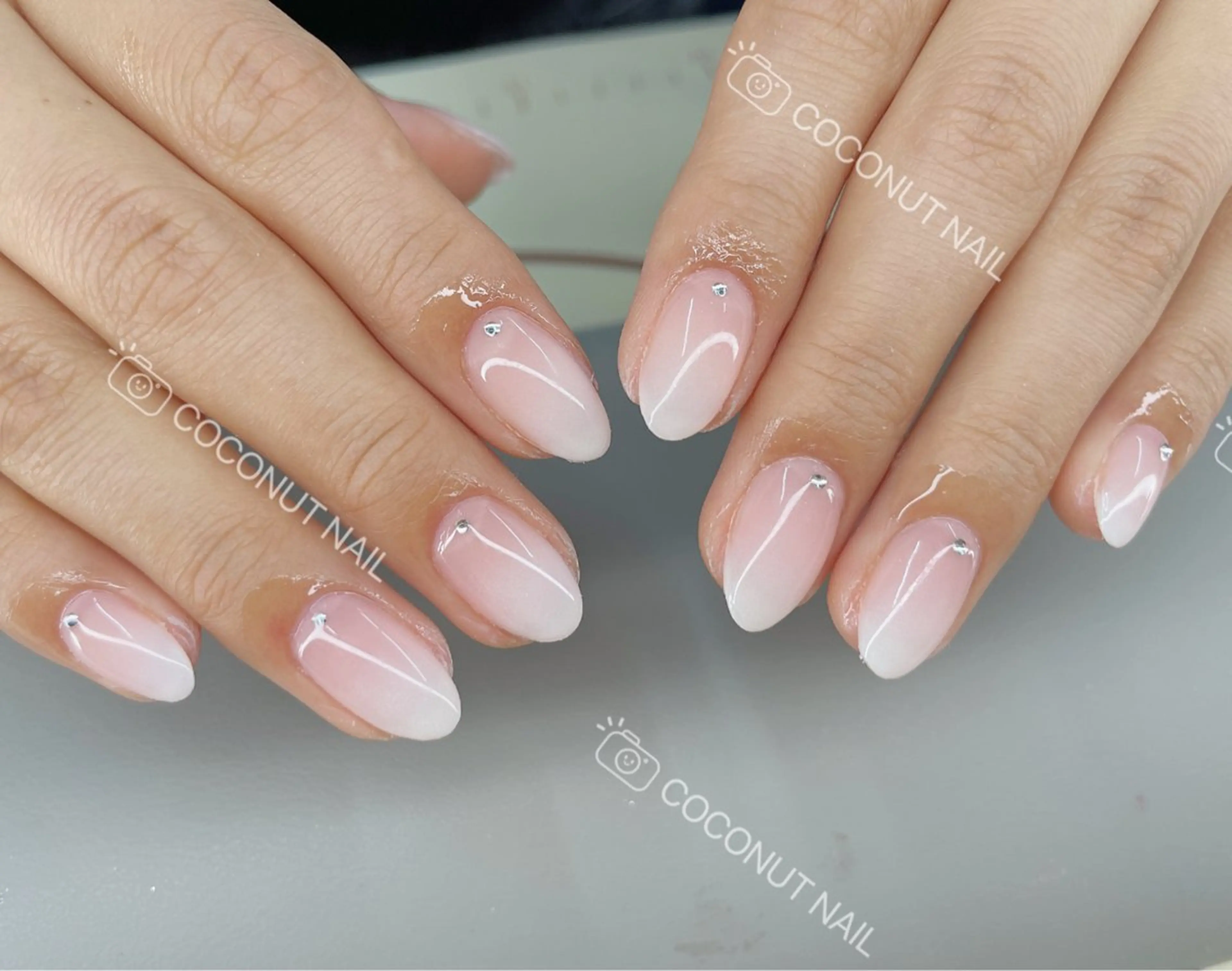 ネイル ハンドネイル 神田 ココナッツのネイルデザイン
