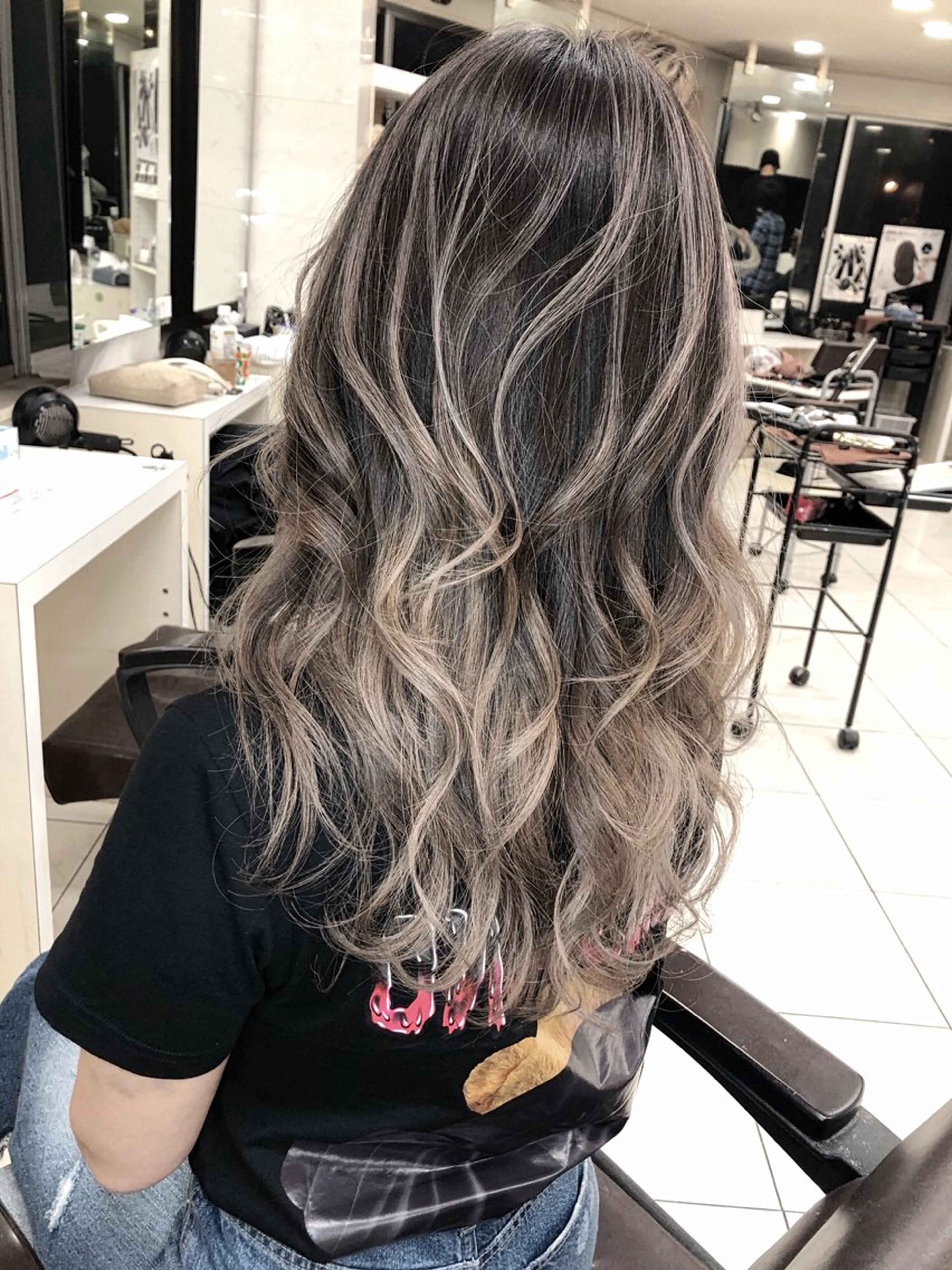 セミロング カラー カット レイヤーカット 艶髪/西尾 幸樹のヘアスタイル