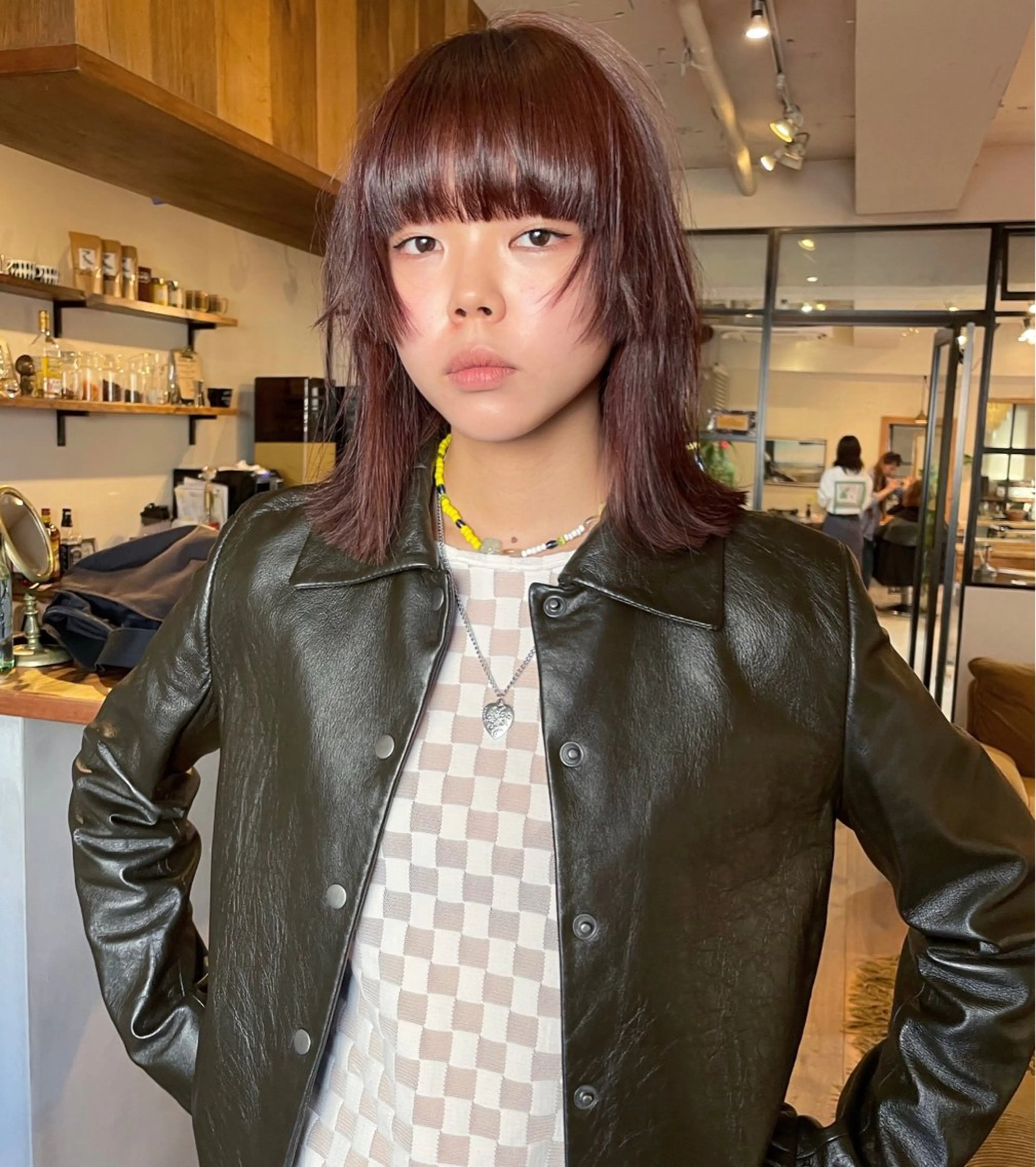 ミディアム カラー ファッションに 溶け込むstyleのヘアスタイル