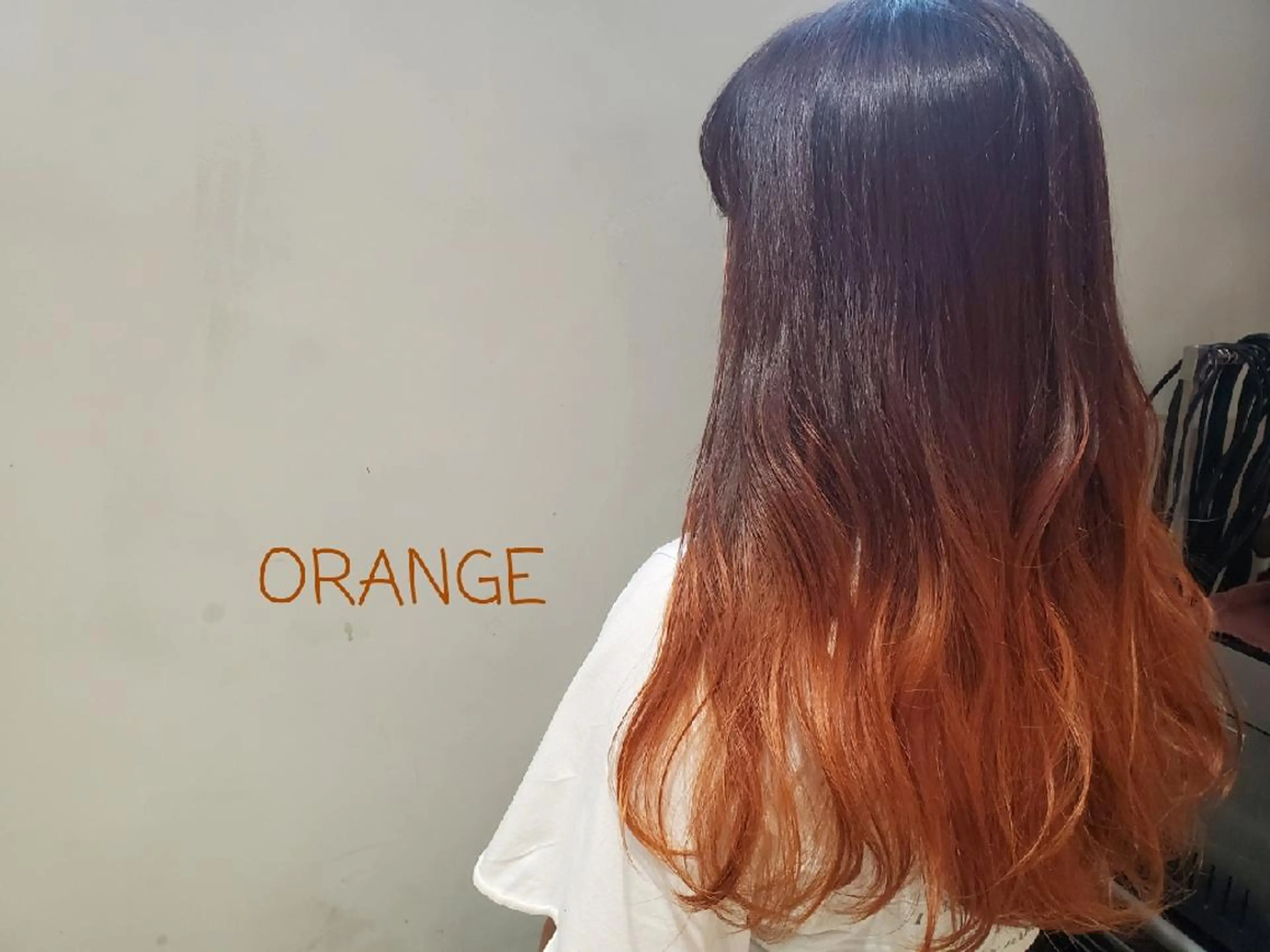 ロング カラー ブリーチ ケアブリーチ グラデーションカラー オリーブ透明感カラー 表参道/MIKUのヘアスタイル