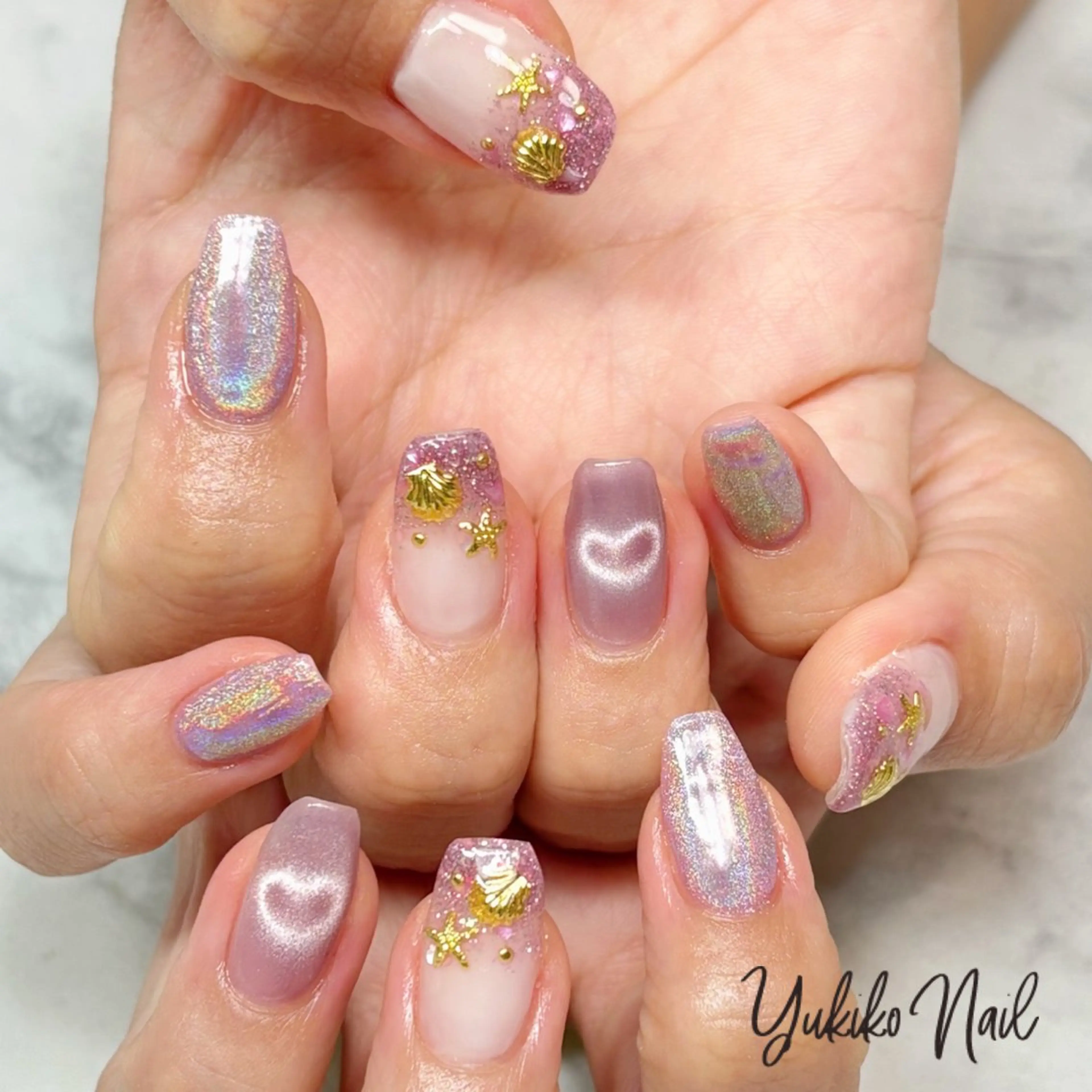 ネイル ハート キラキラネイル マグネットネイル ピンク 夏ネイル ハンドネイル ユキコ ネイルのネイルデザイン