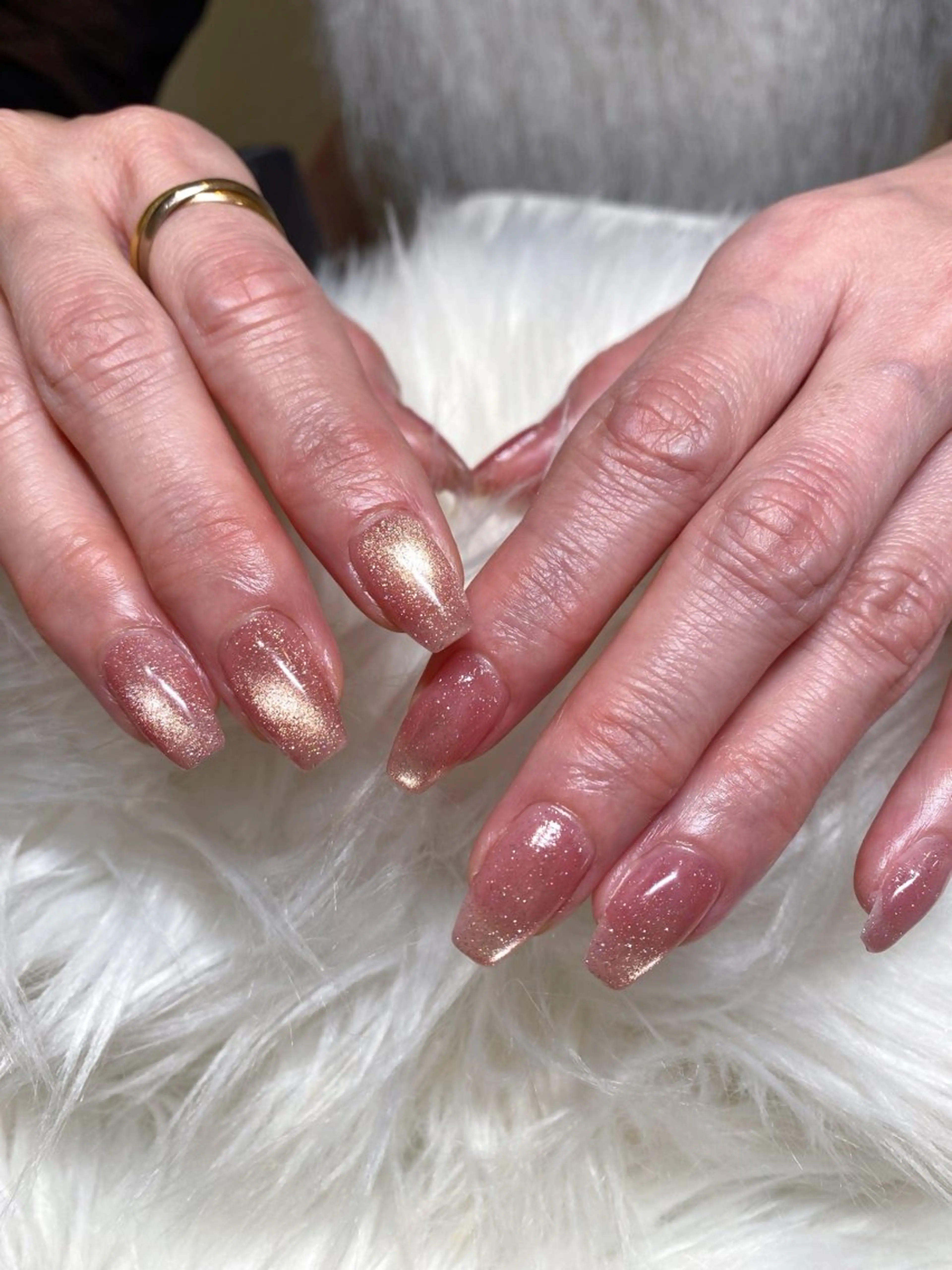 ミディアム ハンドネイル 【トロワ ラパン】 Mayaのネイルデザイン