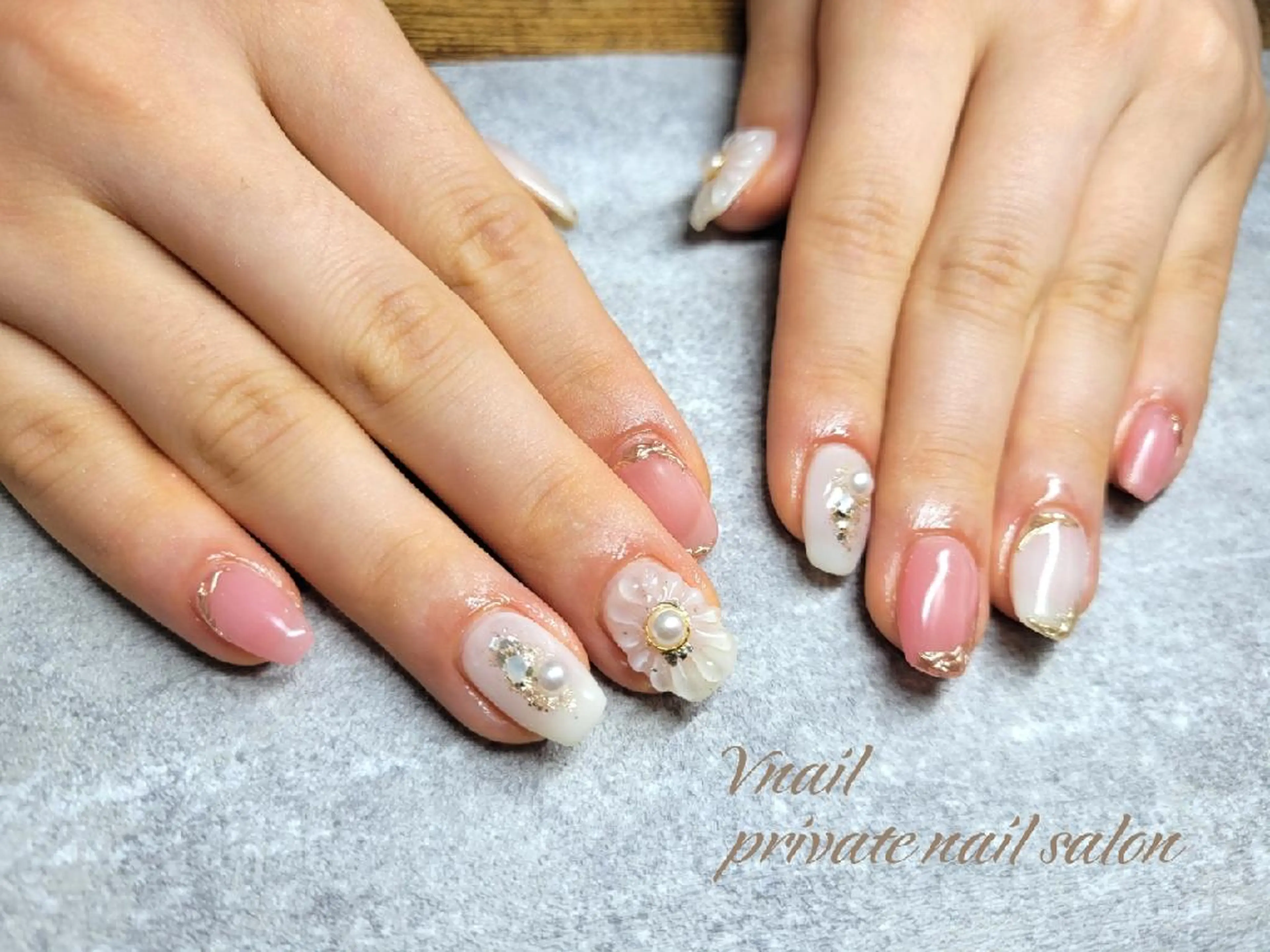 ネイル ハンドネイル V. nailのネイルデザイン