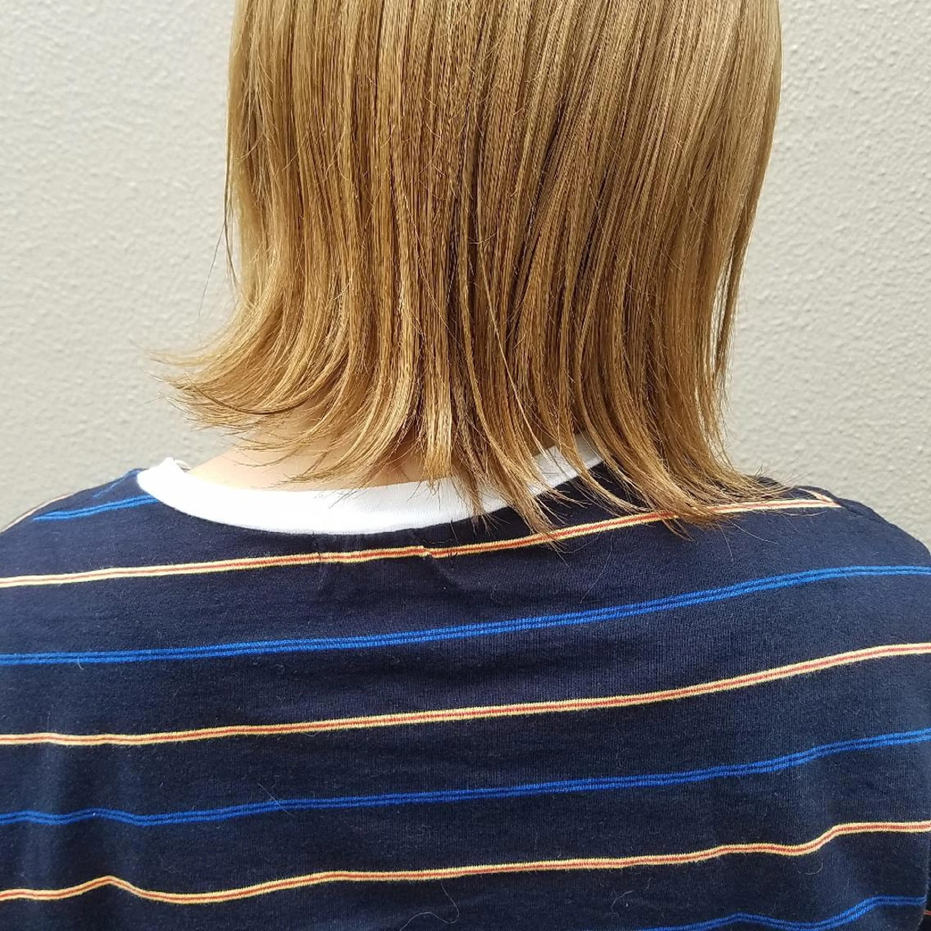 カラー ハイトーンカラー 🙃 透明感カラー/ボブのヘアスタイル