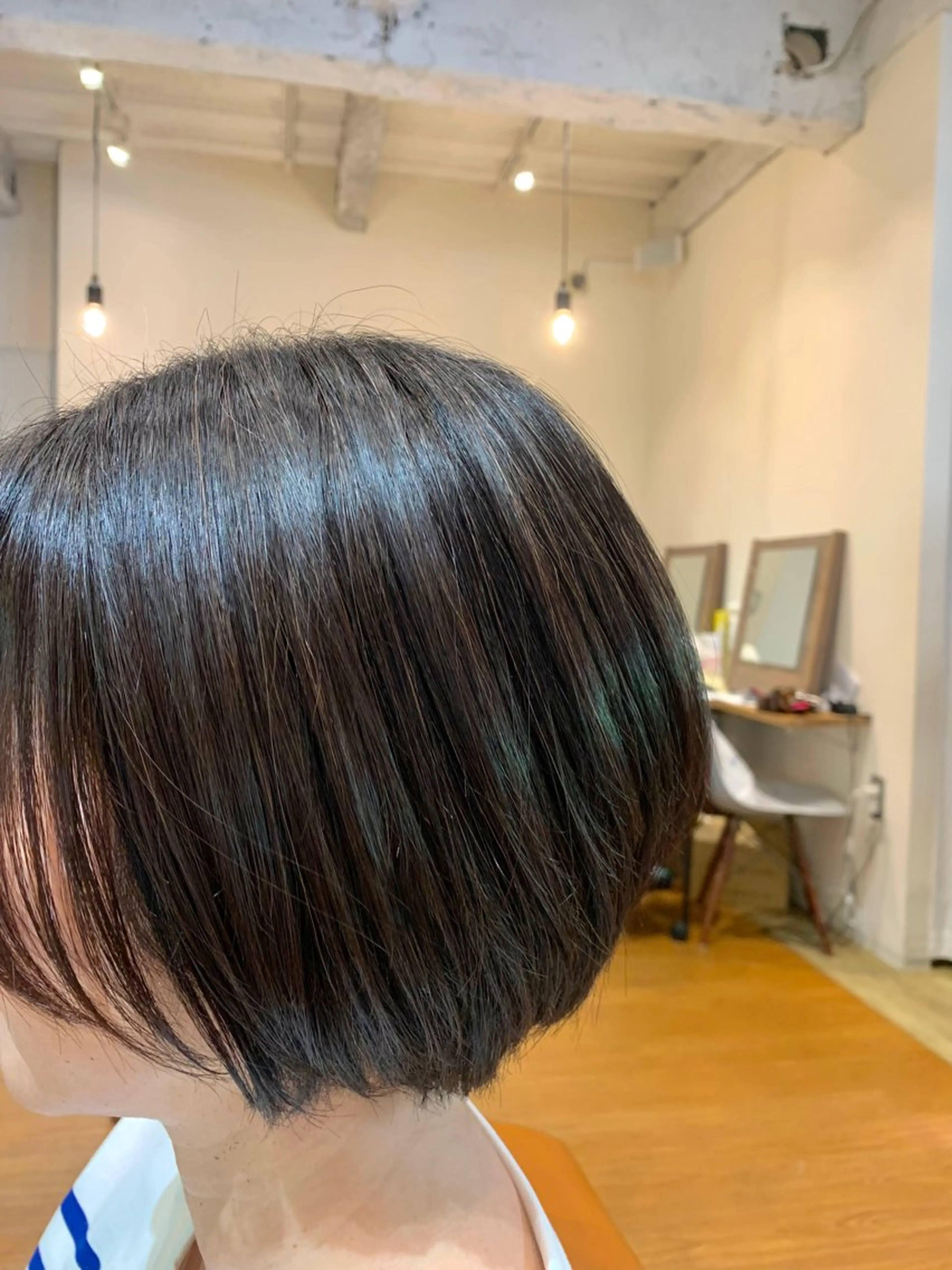 ショート 秋野 遥のヘアスタイル
