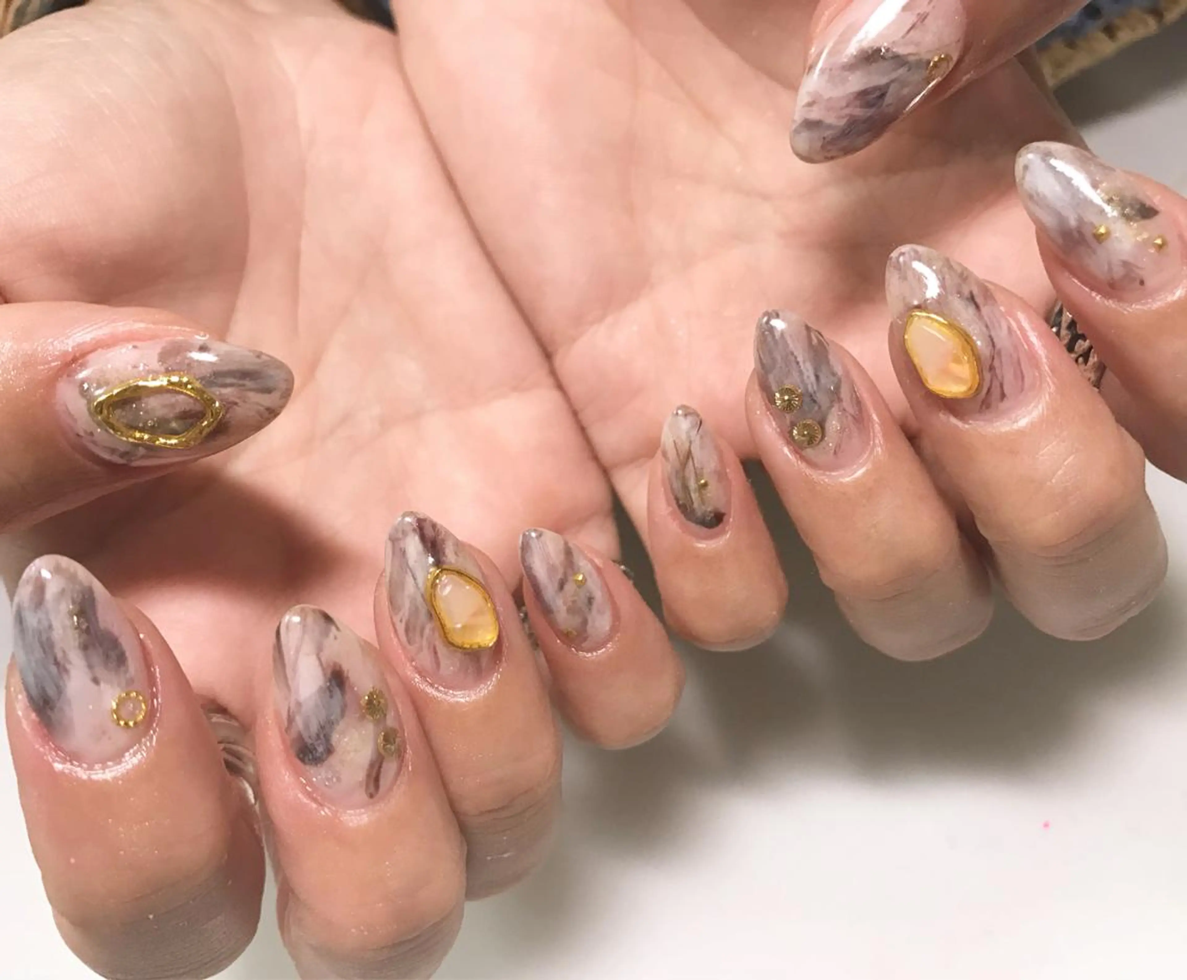 ネイル フットネイル シンプルネイル 春ネイル 夏ネイル ホワイト nail fufla ♡yamane♡のネイルデザイン