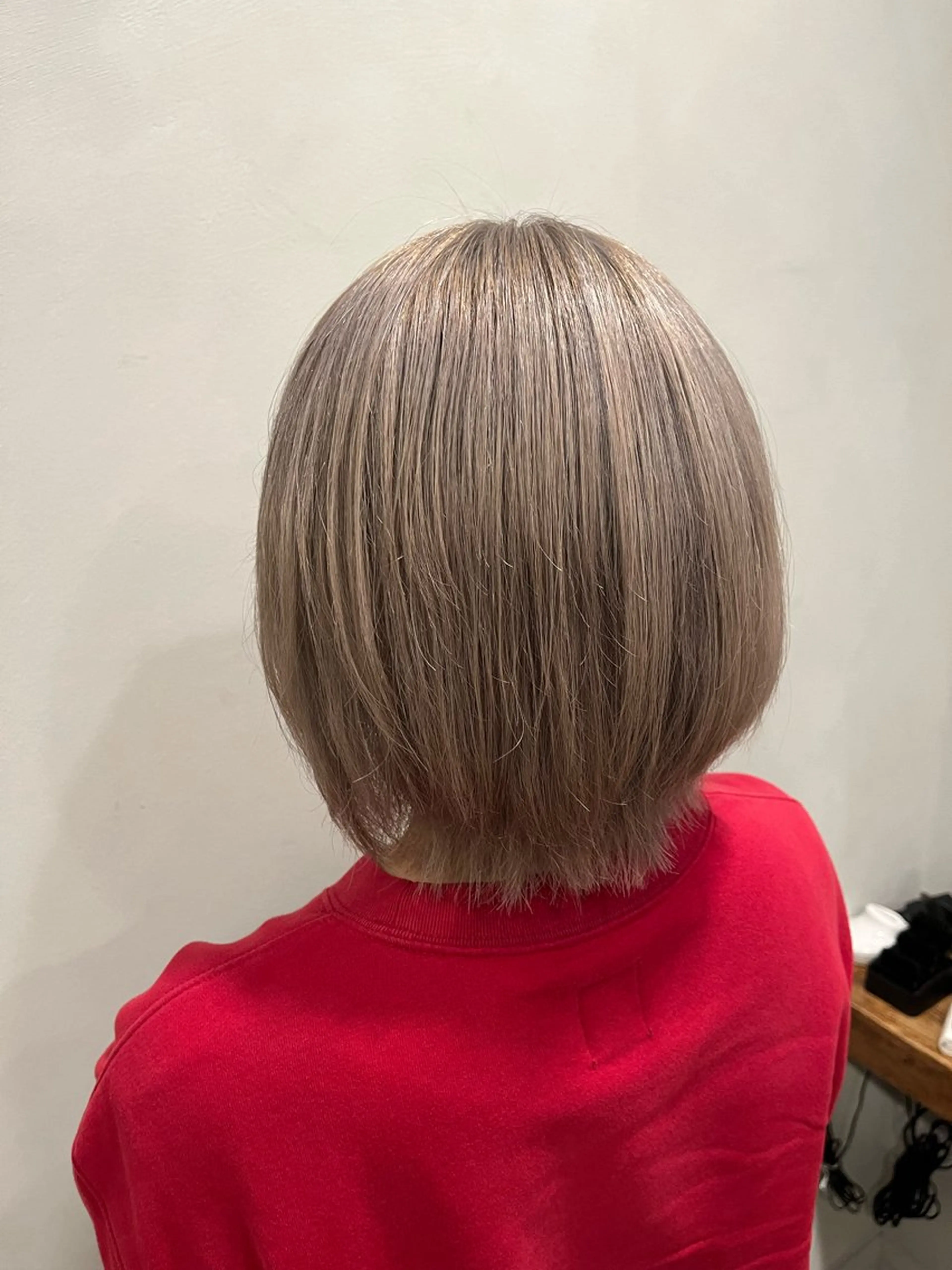 ショート カラー COME HAIR カイのヘアスタイル