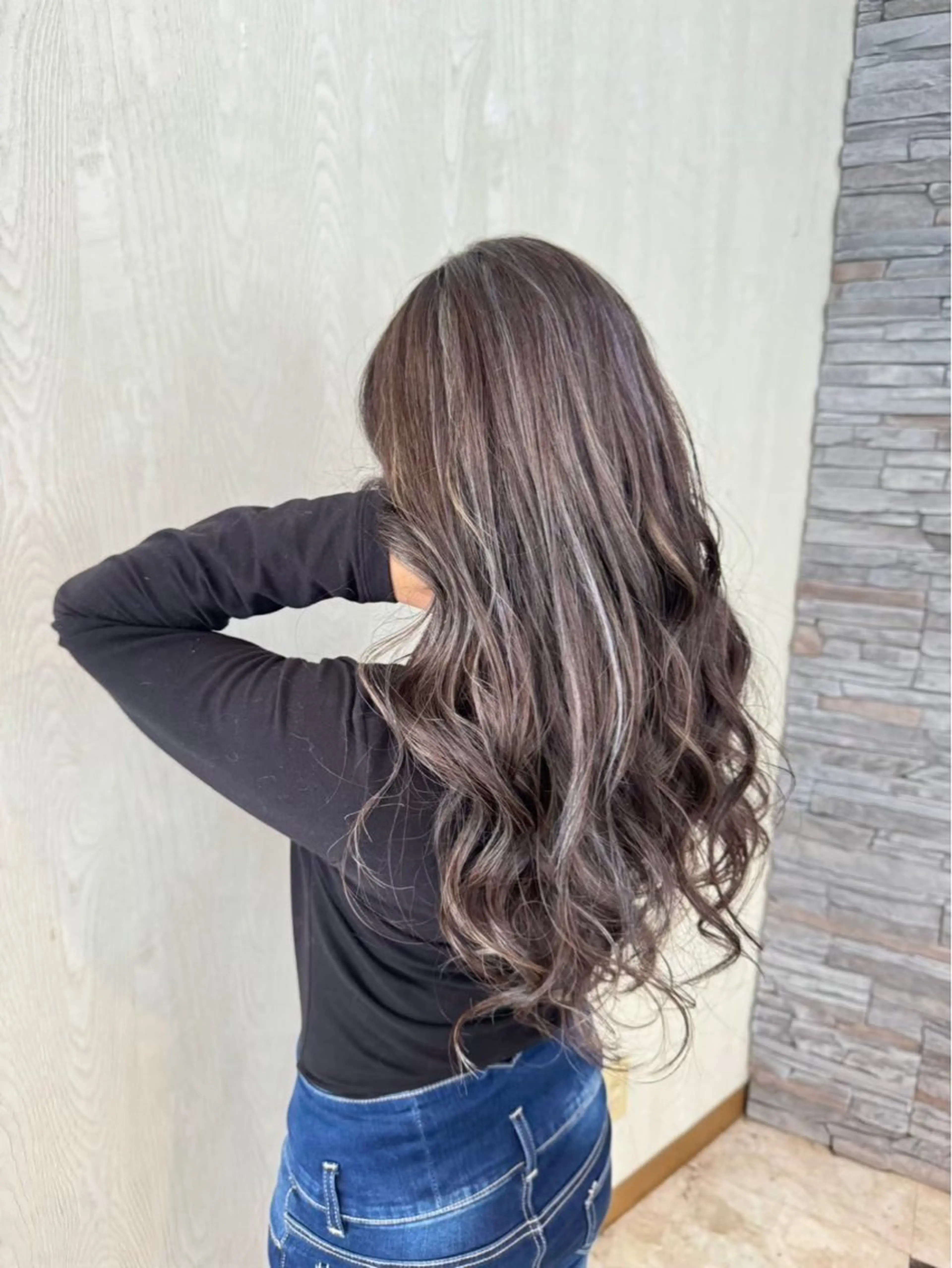 ロング カラー ハイライトカラー ハイライト ☘️Garden 石栗一樹☘️のヘアスタイル