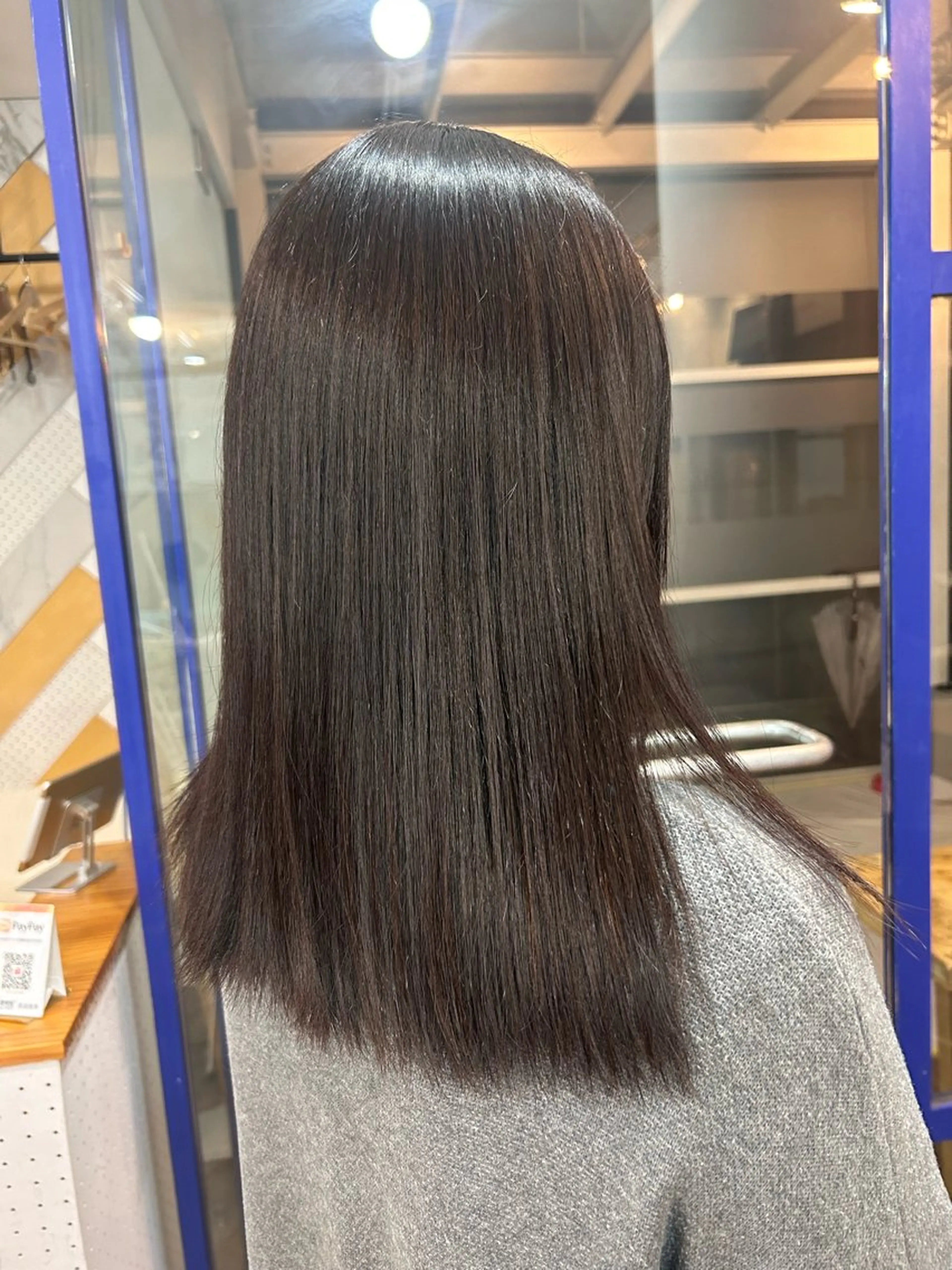 かがやしづ ⭐️ハイトーンのヘアスタイル