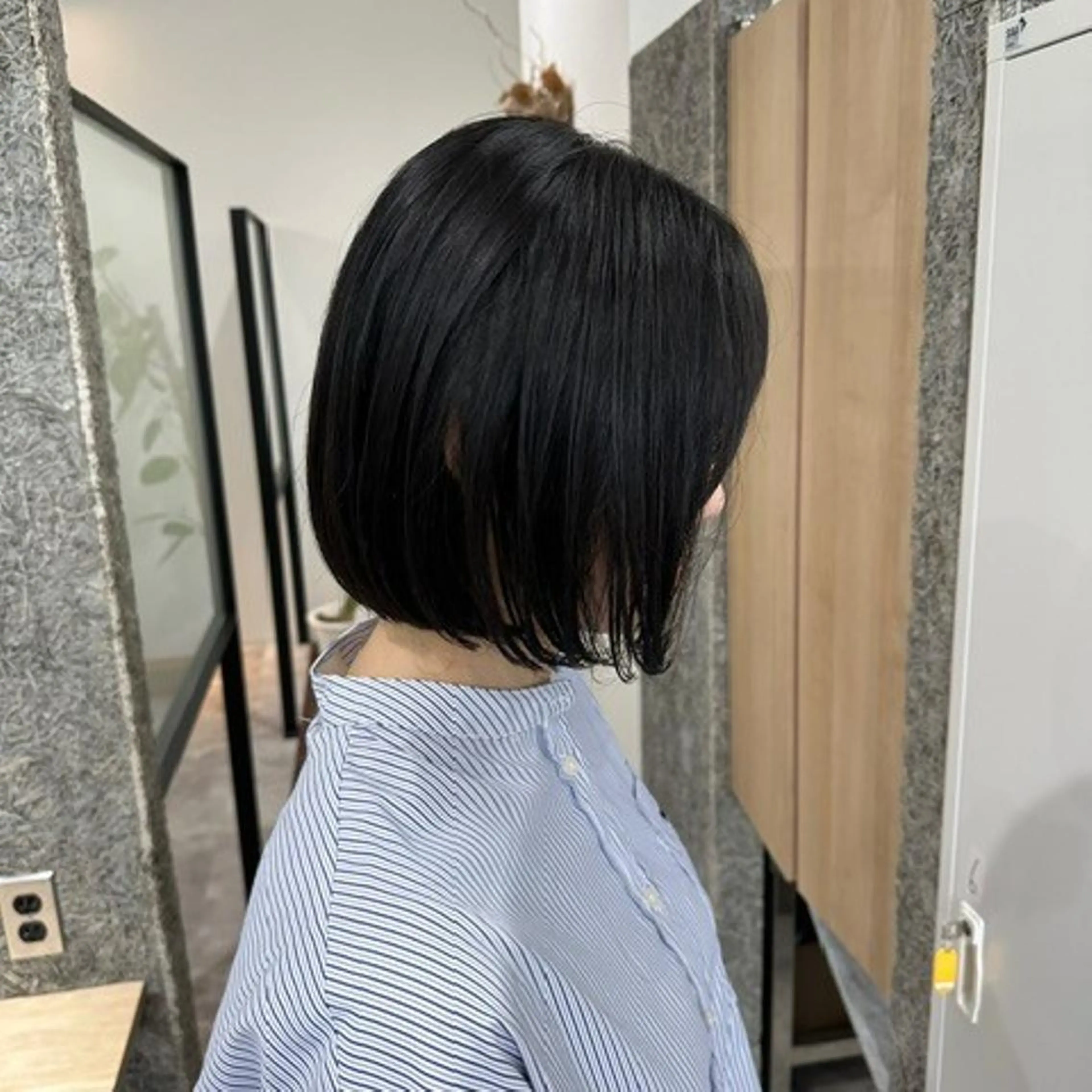 ショート カット ヘアカラー トリートメント ミルクティーベージュ 近鉄奈良駅　向田のヘアスタイル