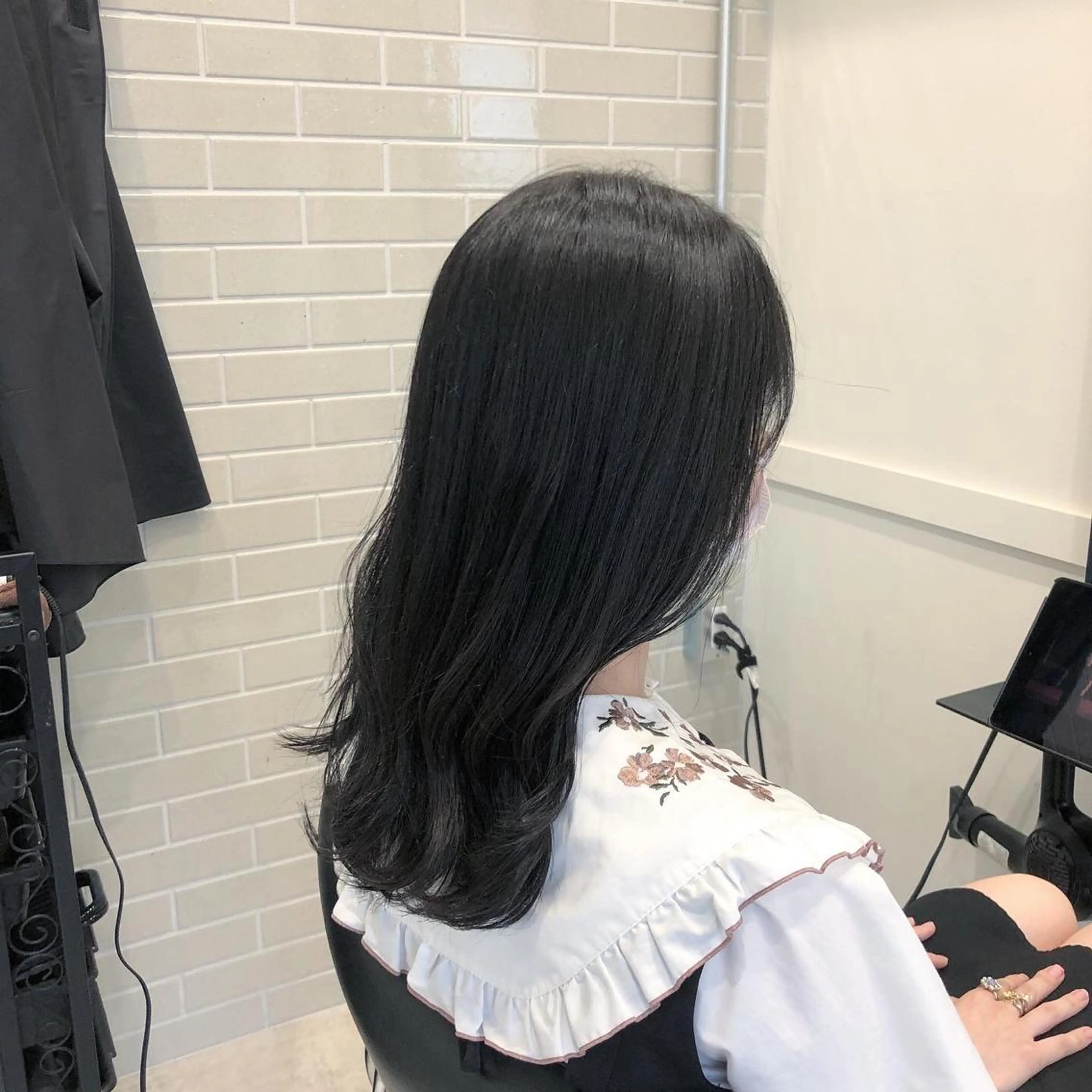 セミロング カラー 🫧こおりやま なつみ🫧のヘアスタイル