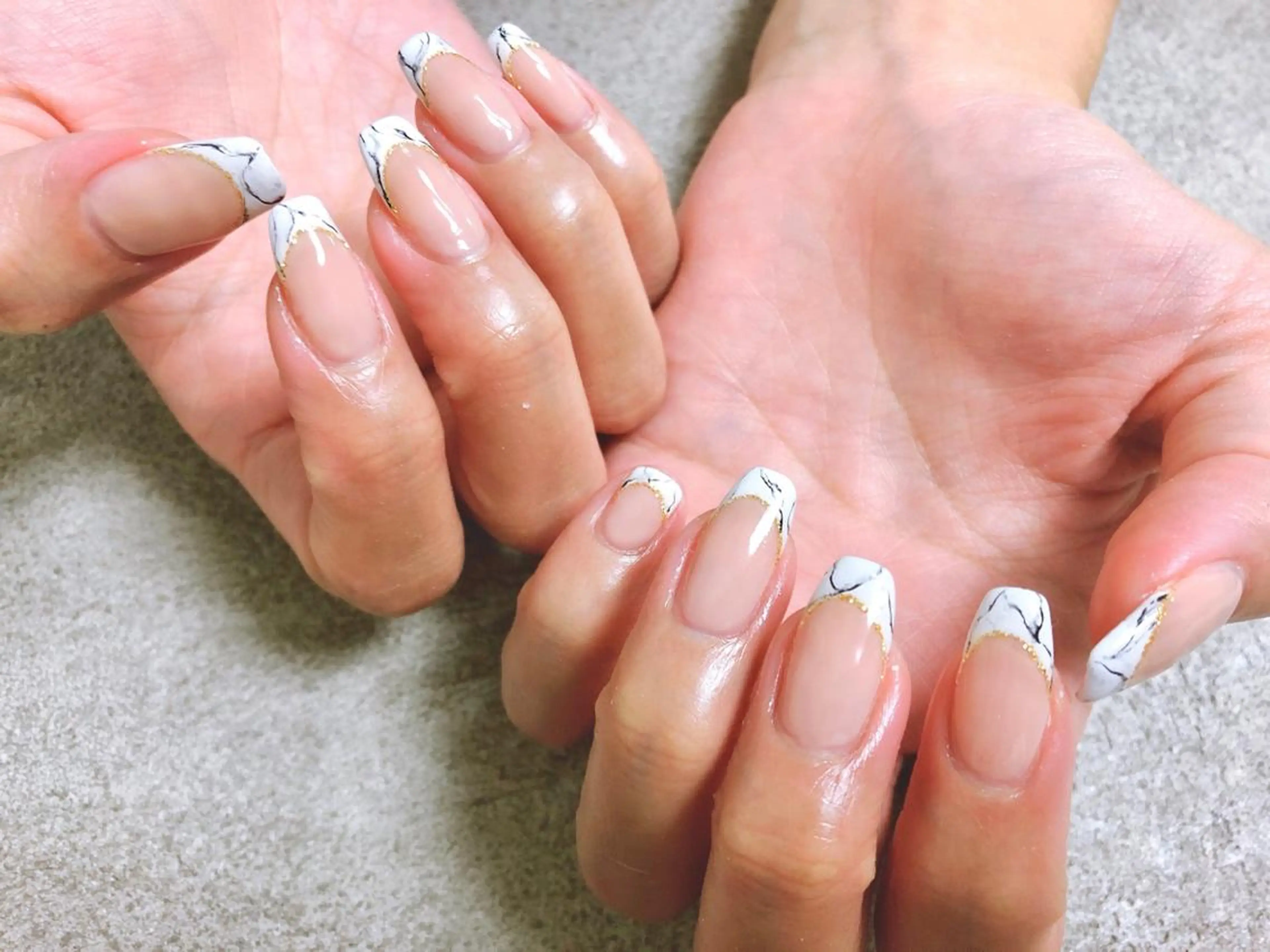 ネイル フレンチネイル 大理石ネイル(マーブル) kiki nail &brow二子玉川の眉毛・アイブロウイメージ