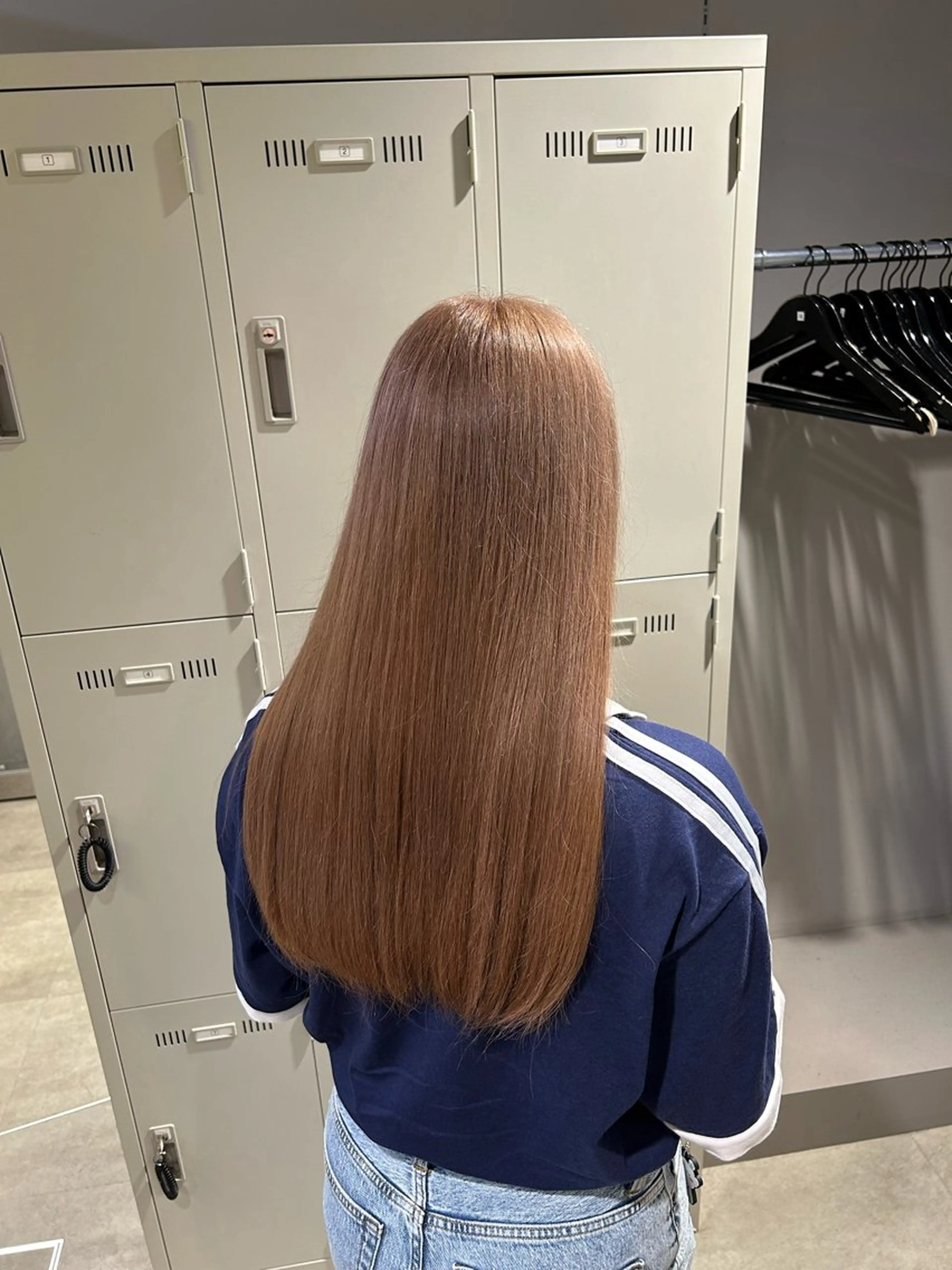 カラー ヘアカラー トリートメント 透明感ベージュ🤎 ナチュラルレイヤーのヘアスタイル