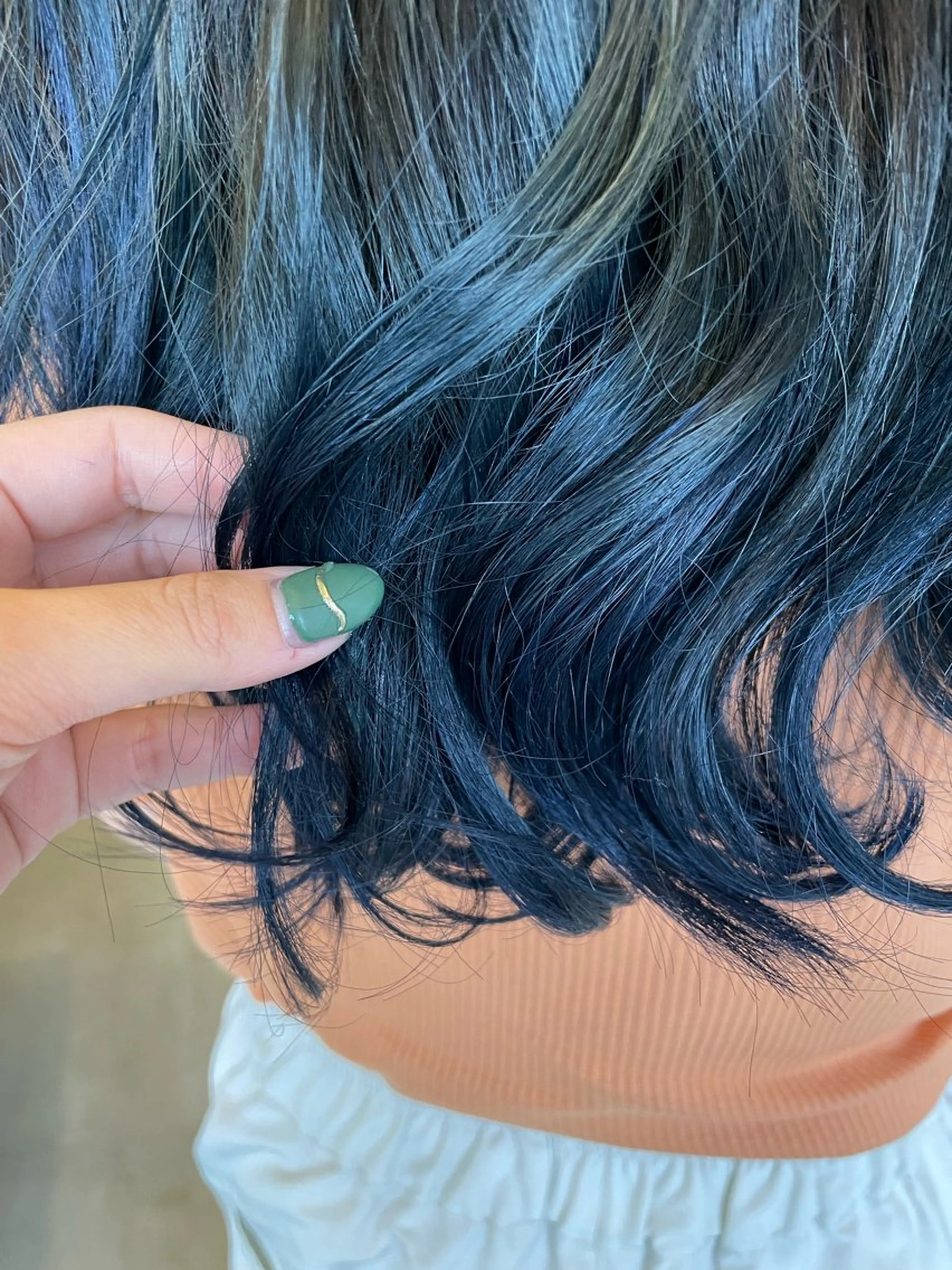 ロング 康本 瑞季のヘアスタイル