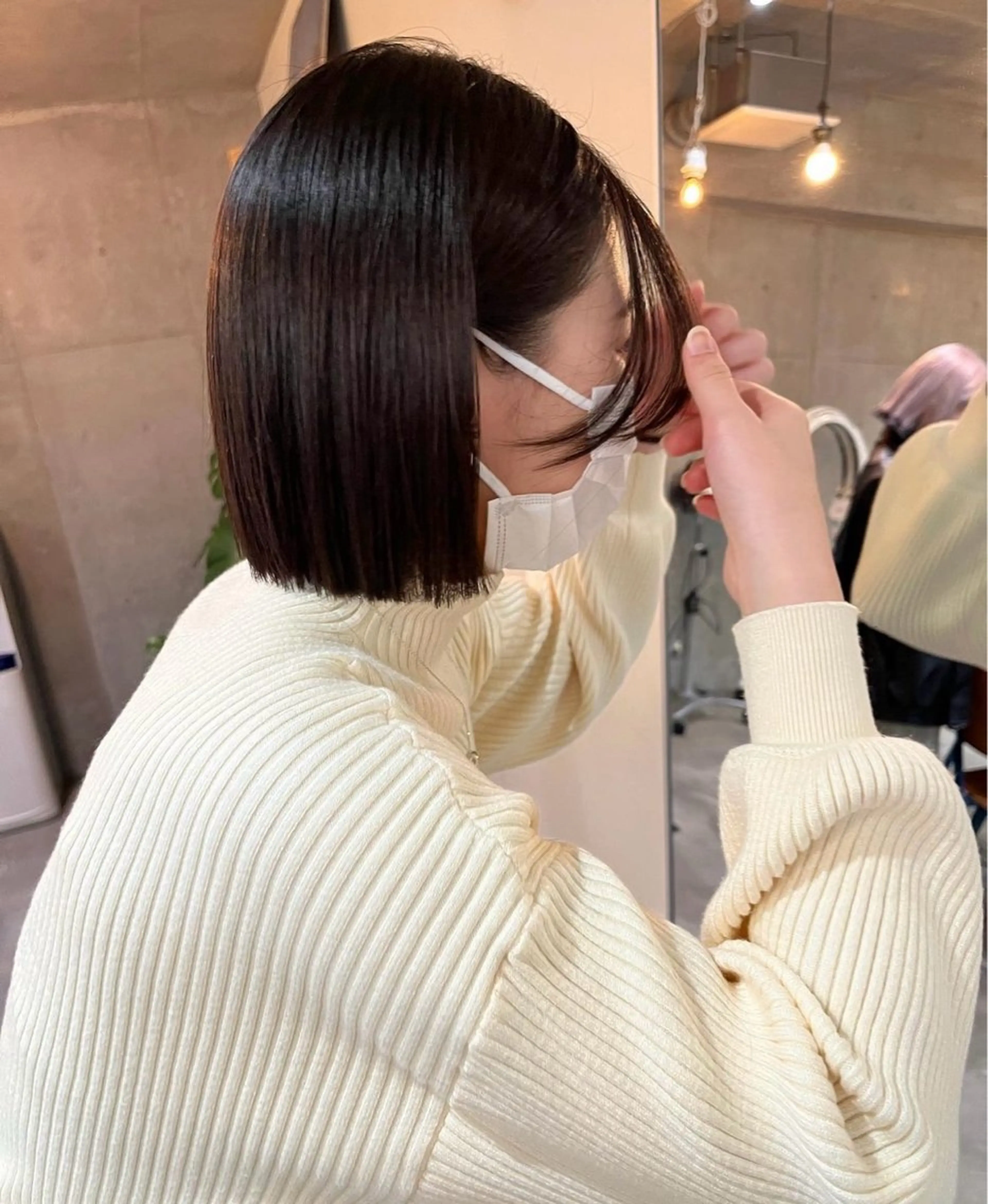 ショート カラー ブリーチ ボブ タンバルモリ トリートメント ヘアカラー 韓国ボブ/ハッシュ カットKIRAのヘアスタイル