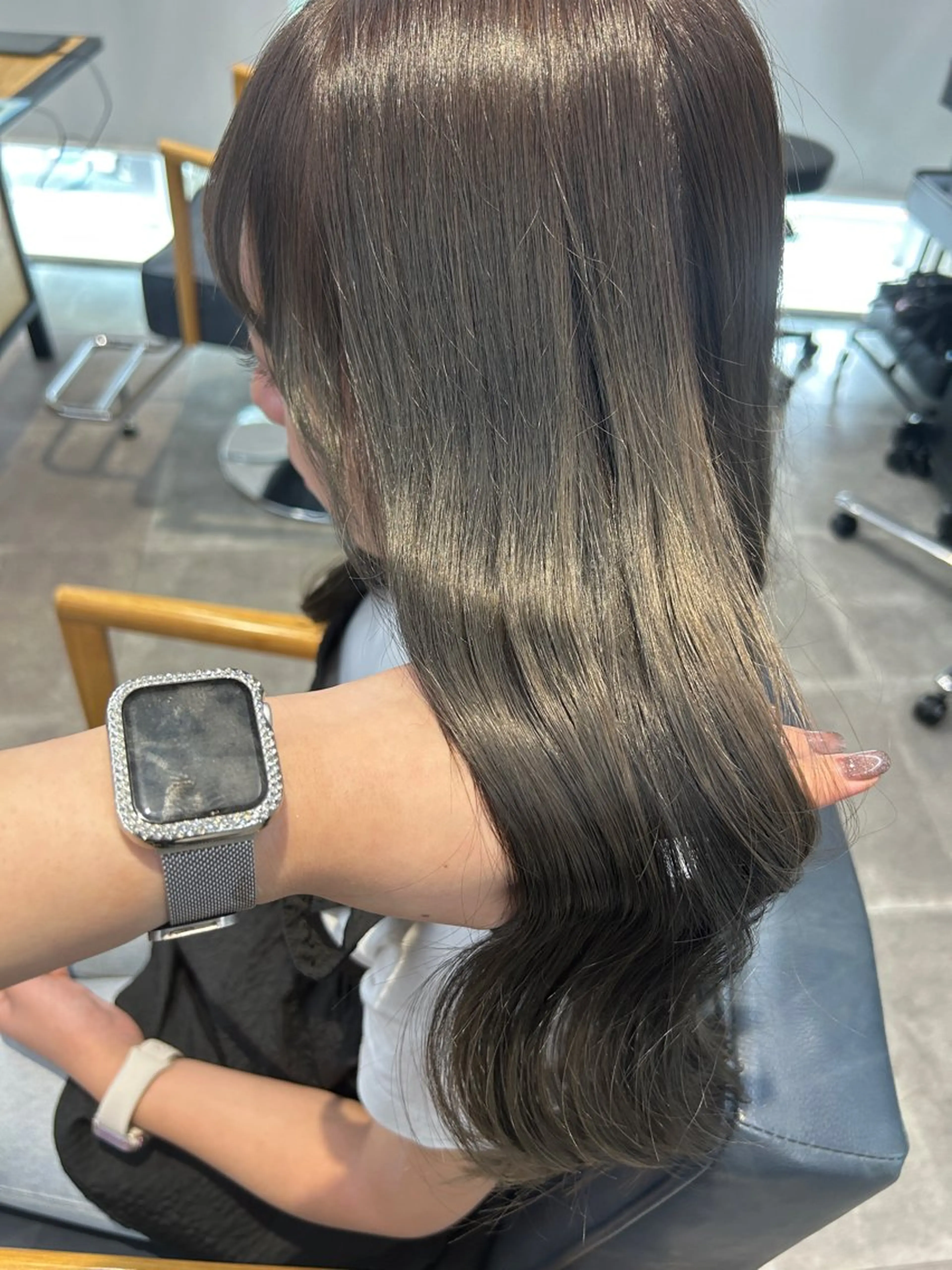 ロング カラー カット ヘアカラー トリートメント newi梅田🫧韓国 ヘア🫧sakiのヘアスタイル