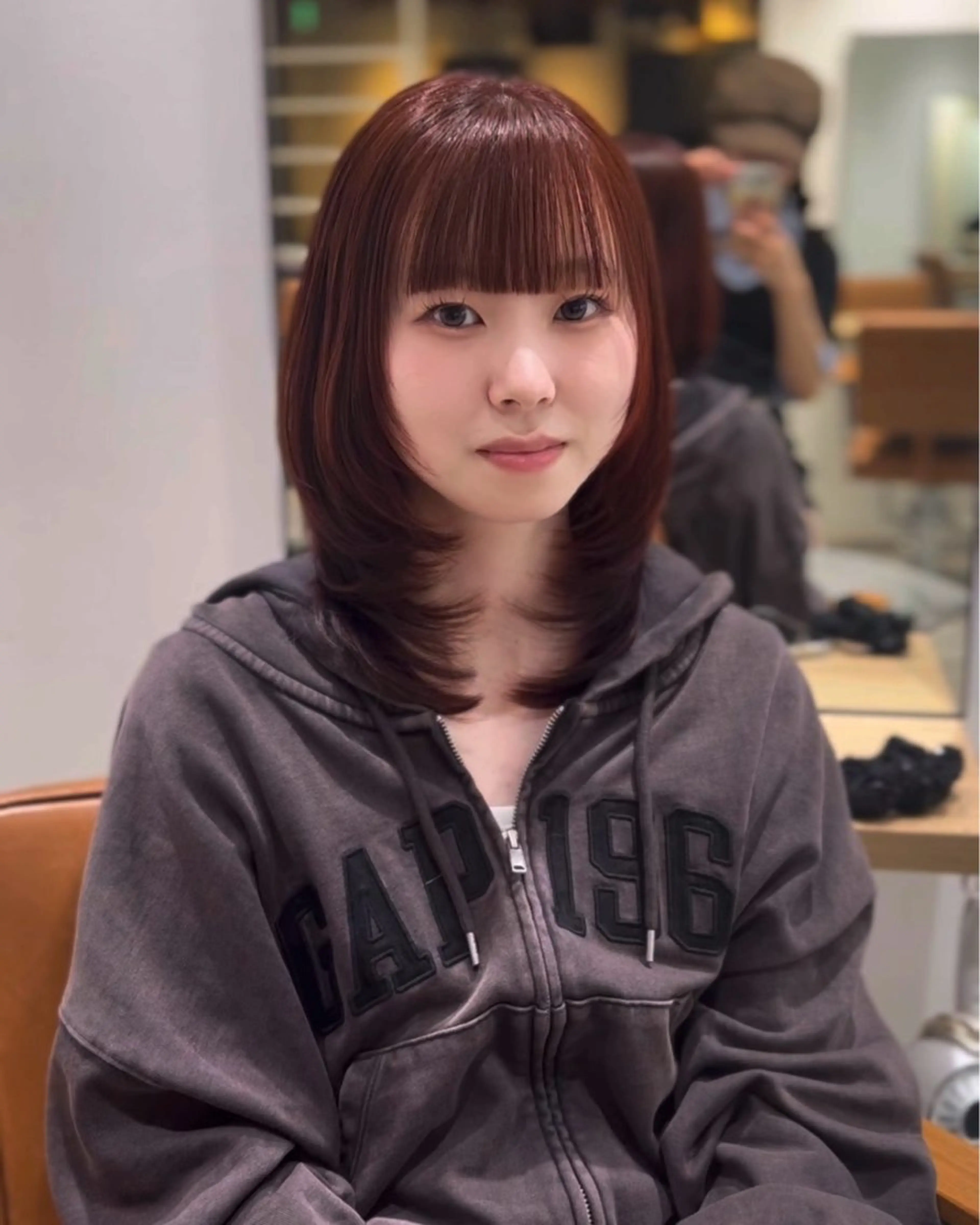 ミディアム カラー 透明感カラー レイヤーカット 似合わせカット 小顔カット 盛れヘア🪽 /miyu🎀のヘアスタイル