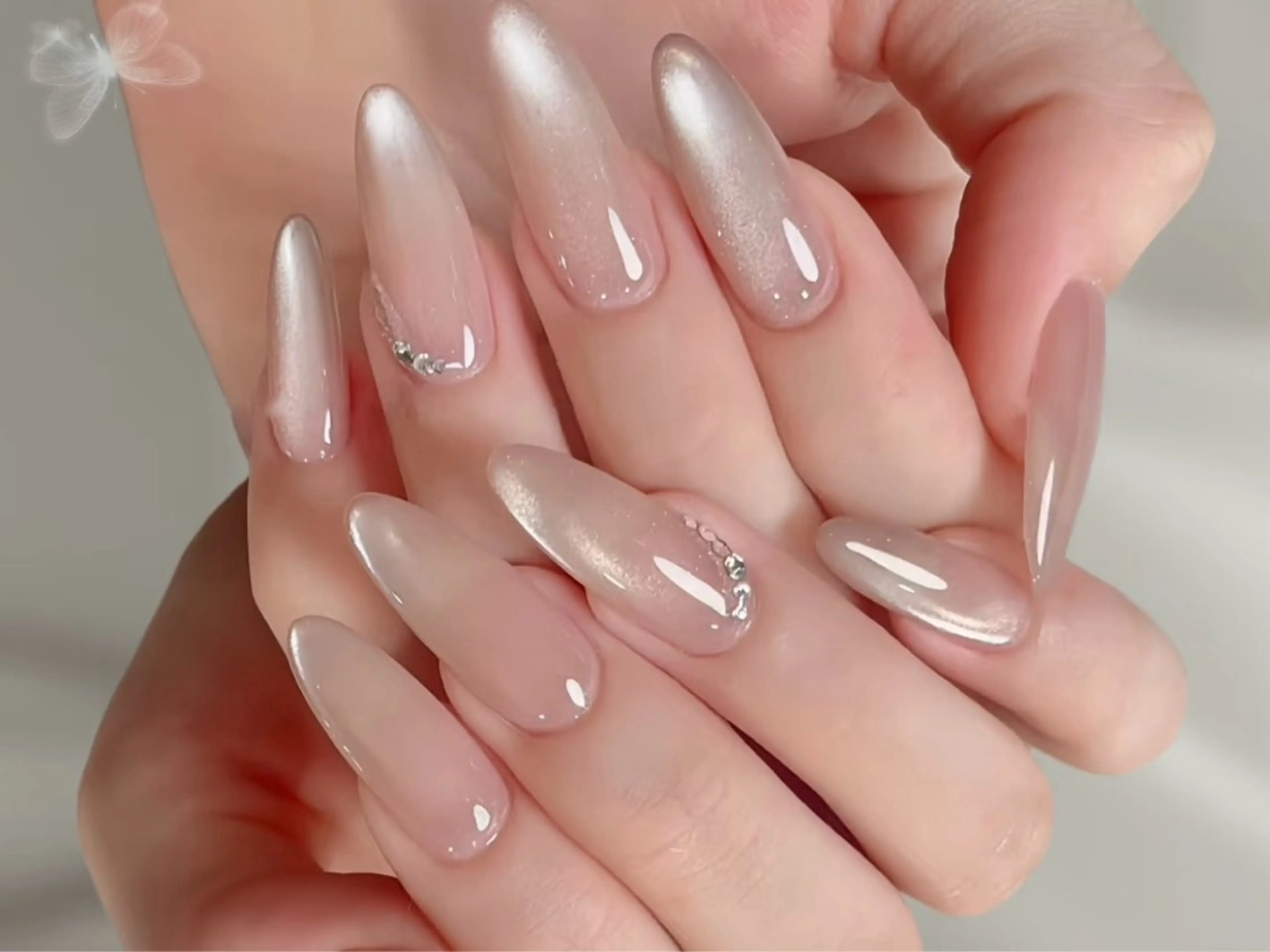 メンズ ネイル アートネイル フレンチネイル ジェルネイル キラキラネイル パラジェル ハンドネイル Bloom スカルプ専門店のネイルデザイン