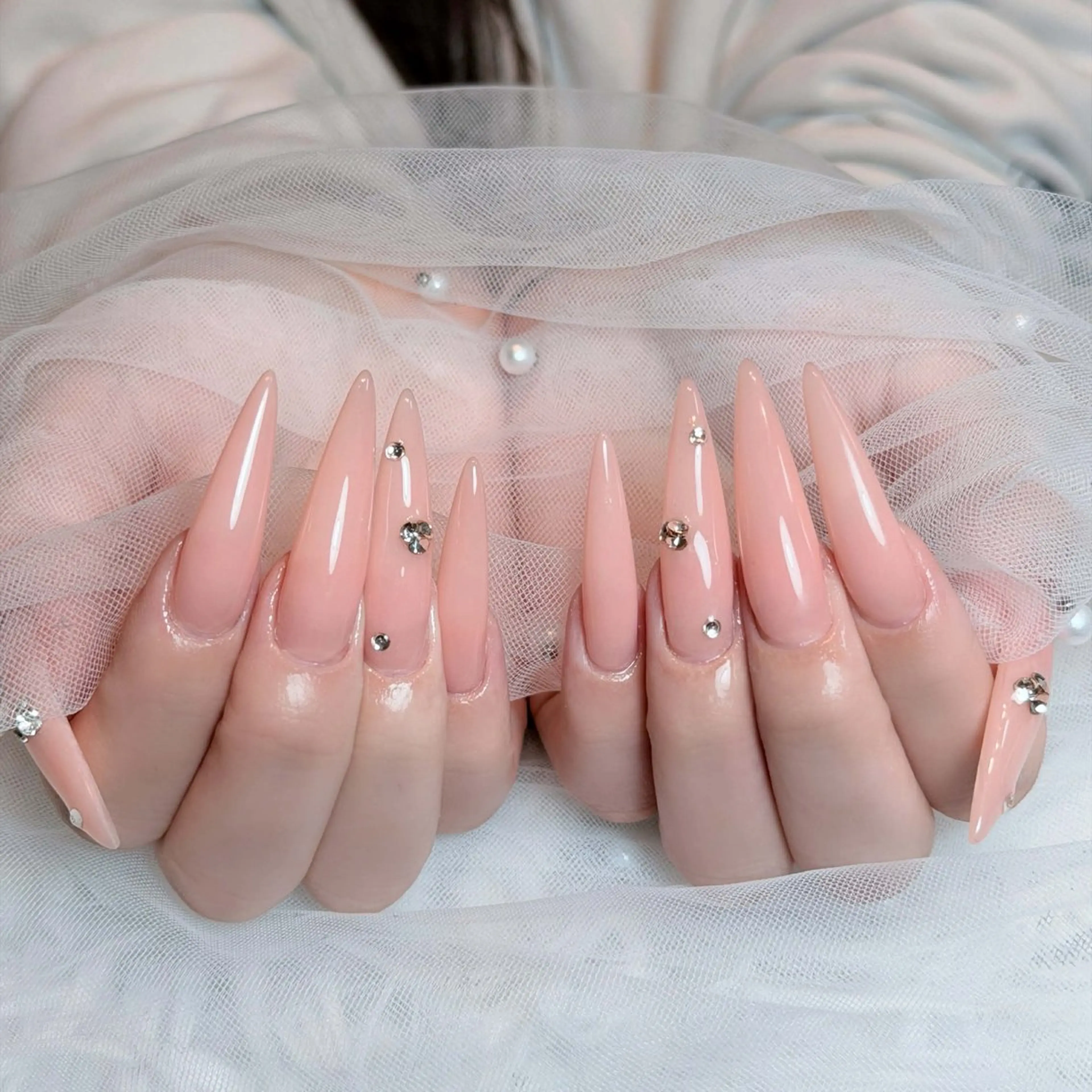ネイル オーロラネイル ボルドー ブラウン 氷ネイル・うるうるネイル キラキラネイル ハンドネイル Julli NailStudioのネイルデザイン