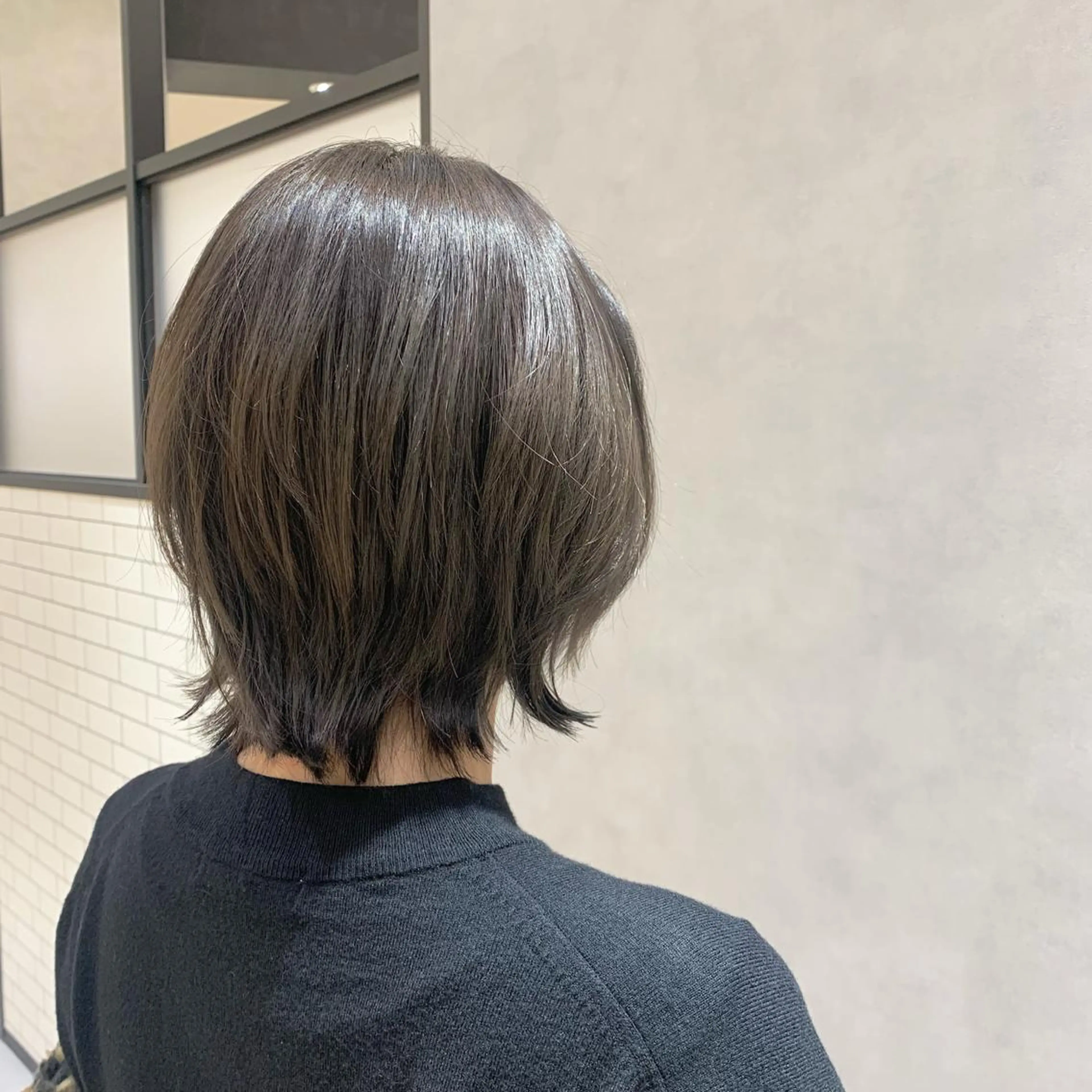 ショート ショートレイヤー レイヤーカット ショートヘア カット ヘアカラー 佐々木 優衣のヘアスタイル