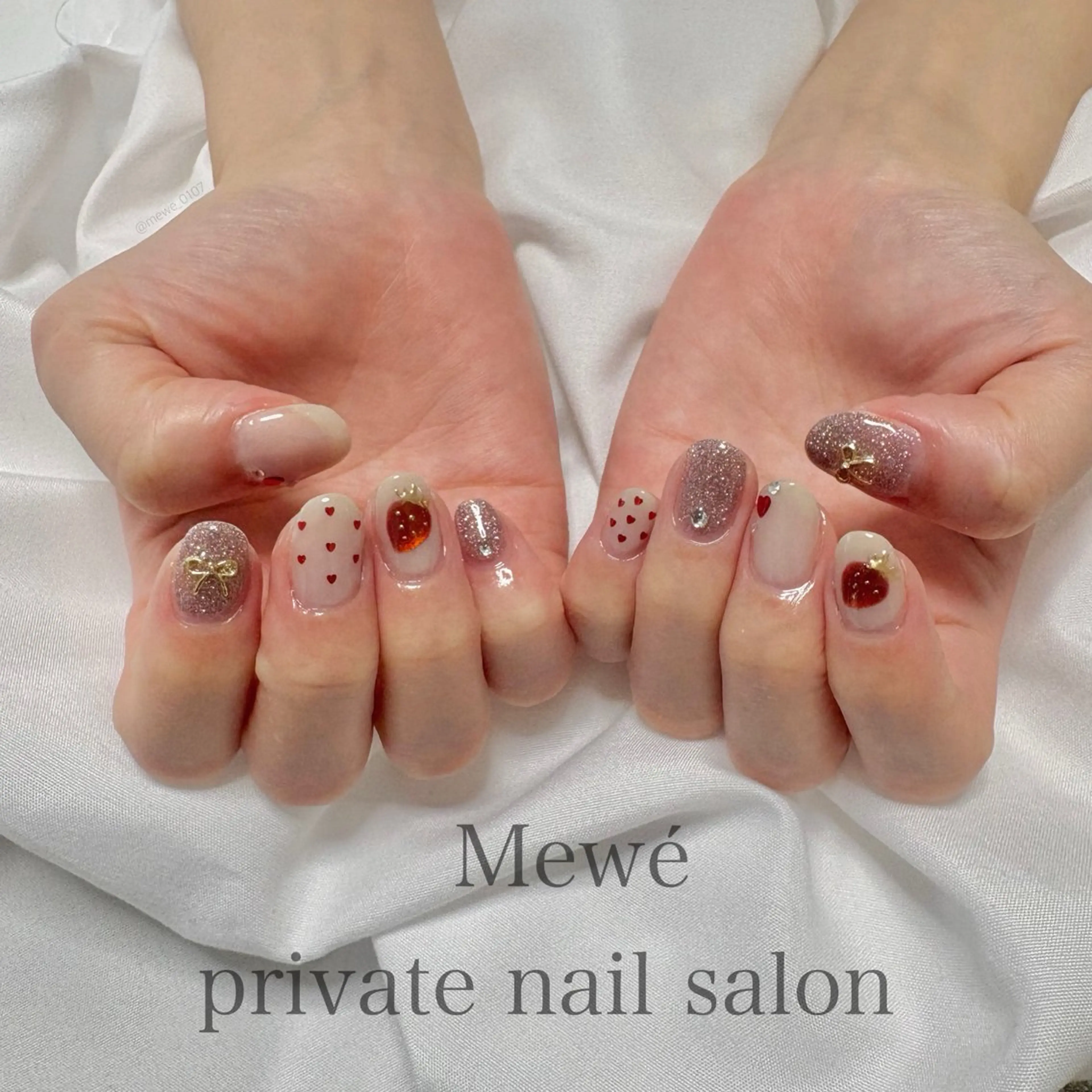 ネイル ハンドネイル Mewé ayakaのネイルデザイン