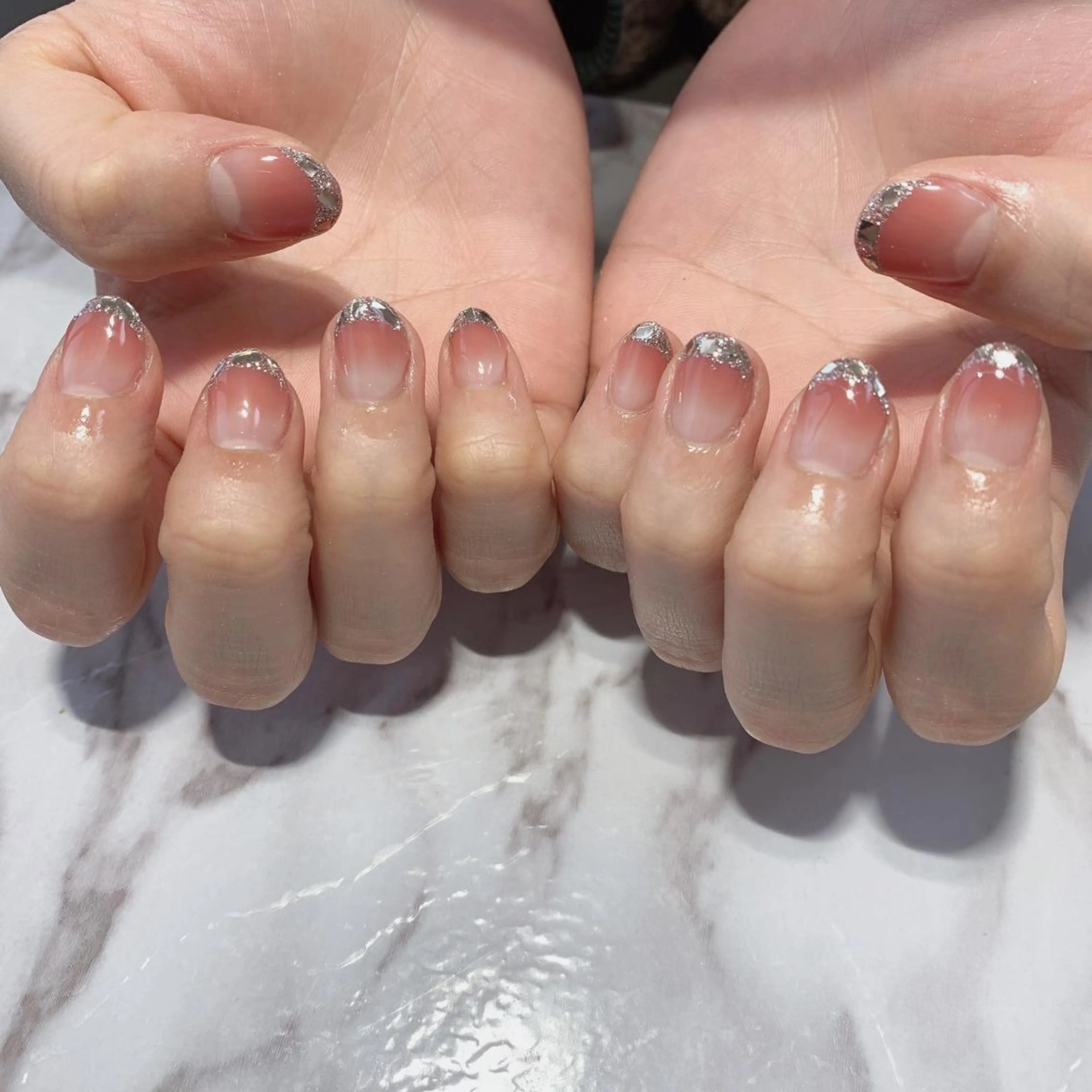 ネイル フレンチネイル ガラスフレンチ グラデーション Ally's Nailのネイルデザイン