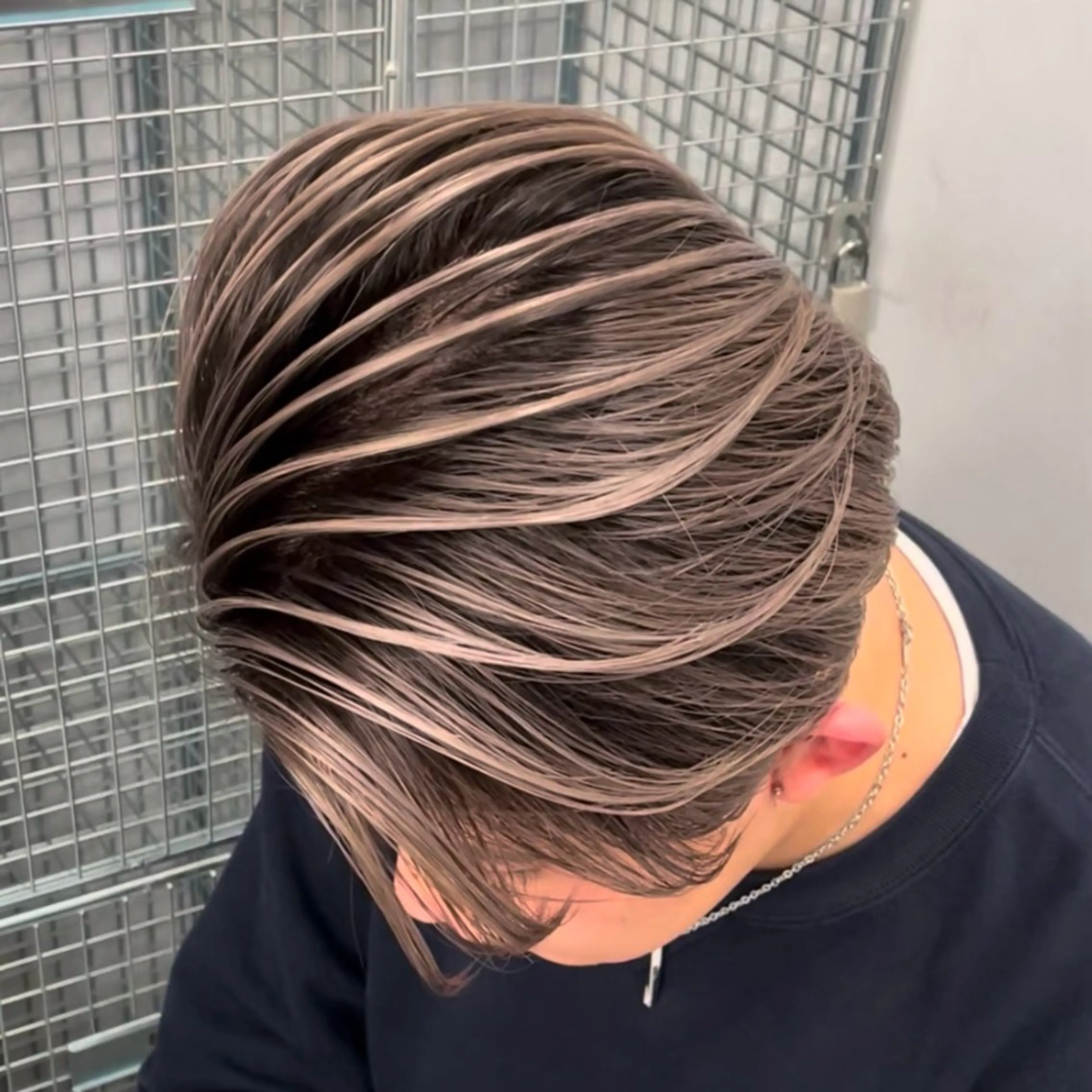 ミディアム カラー パーマ ヘアアレンジ メンズ メンズバレイヤージュ 🌫ハイライトのヘアスタイル