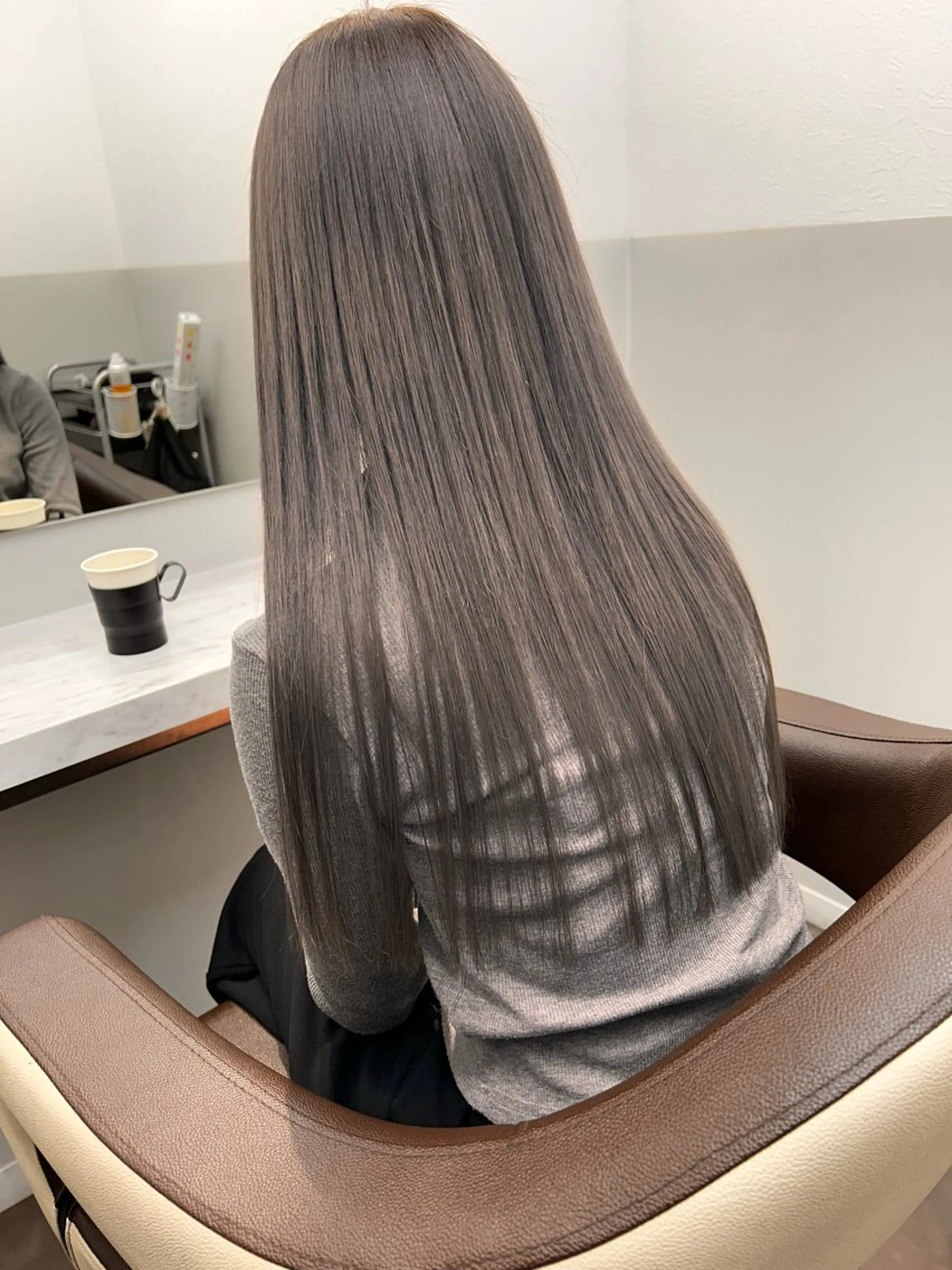 ロング カラー ヘアカラー トリートメント 薄田 珠美のヘアスタイル