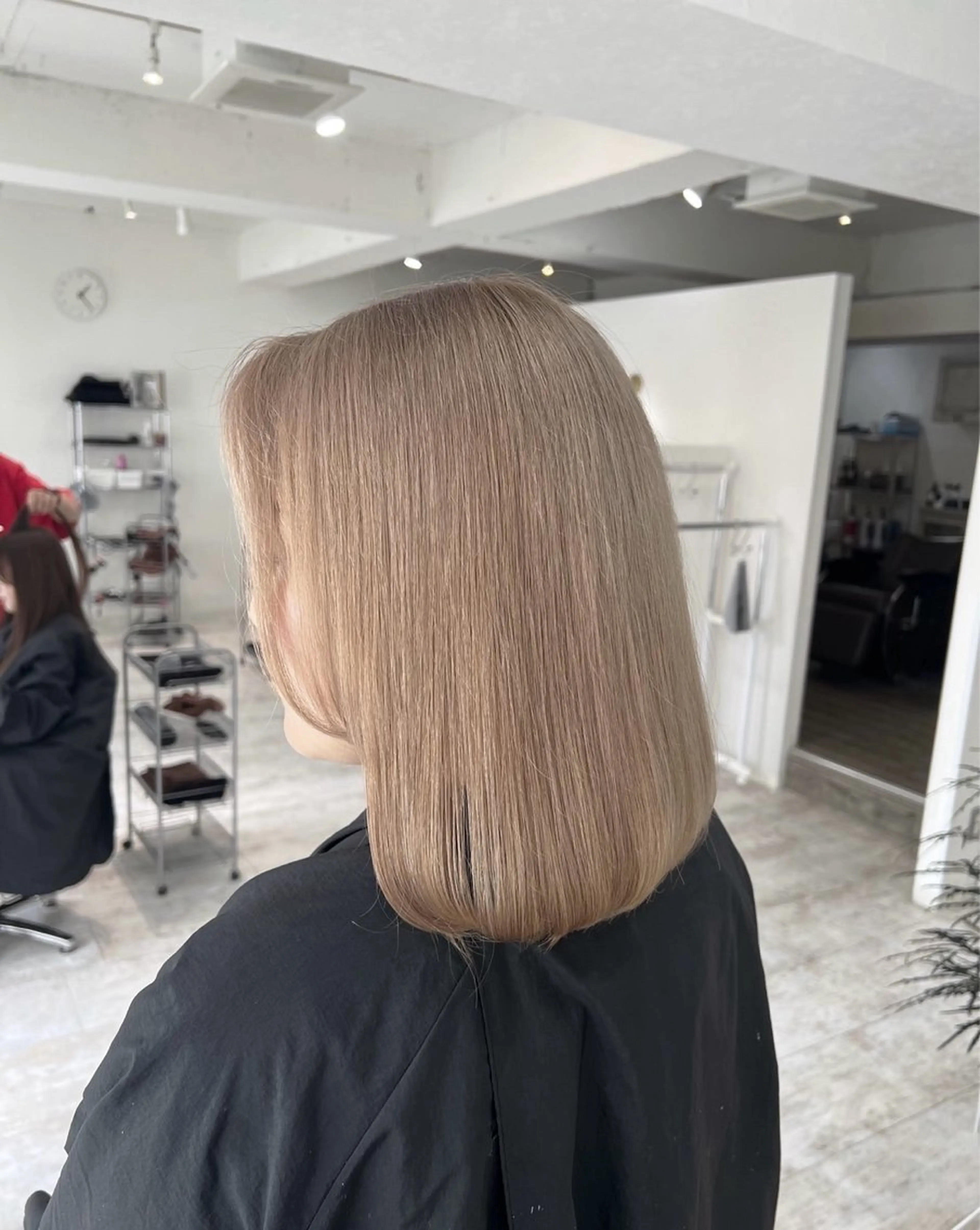 ミディアム カラー ベージュカラー ミルクティーベージュ ヘアカラー トリートメント 指名数No.1 /NAOYAのヘアスタイル