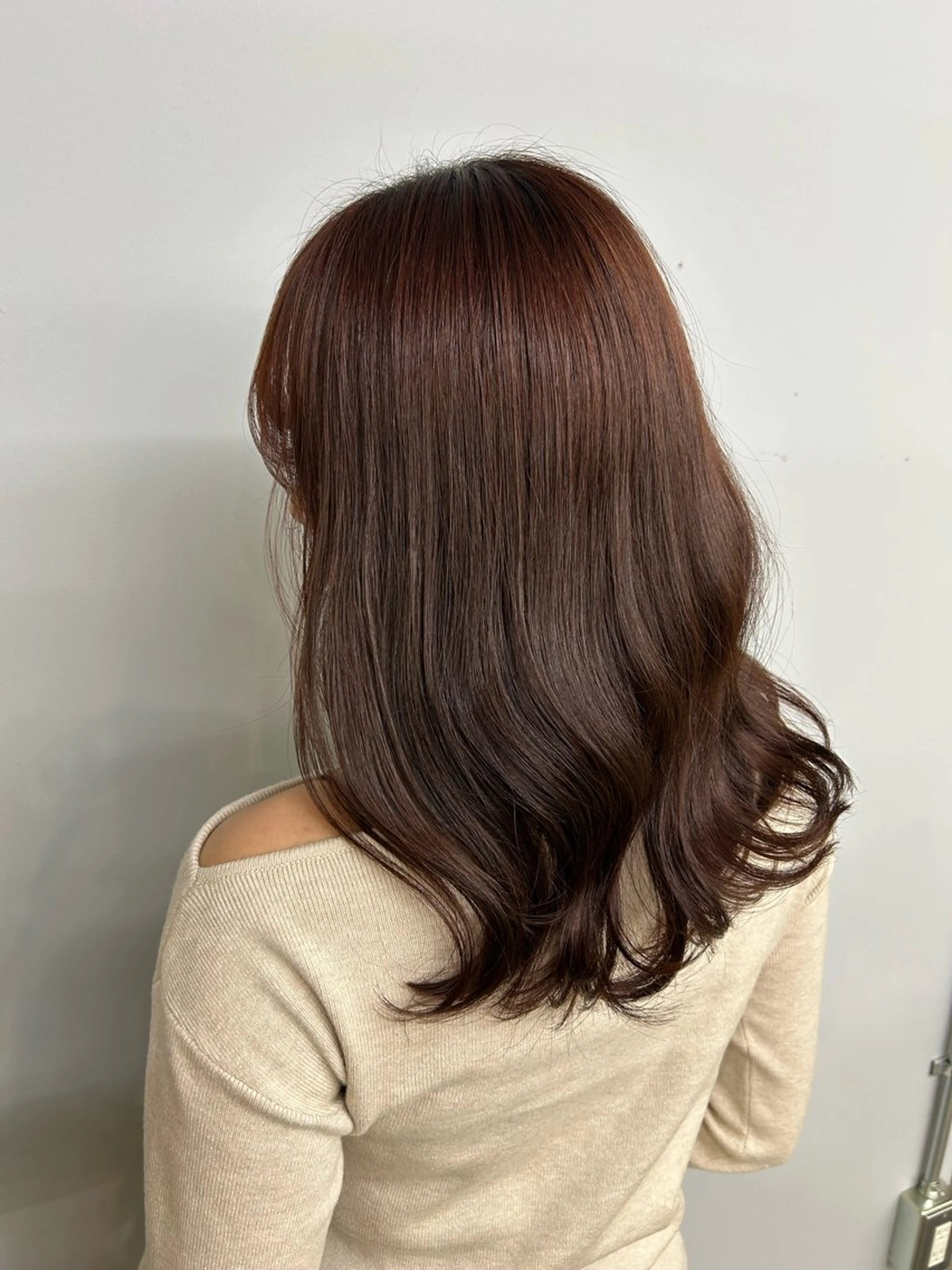 ミディアム サワムラ ソナタのヘアスタイル