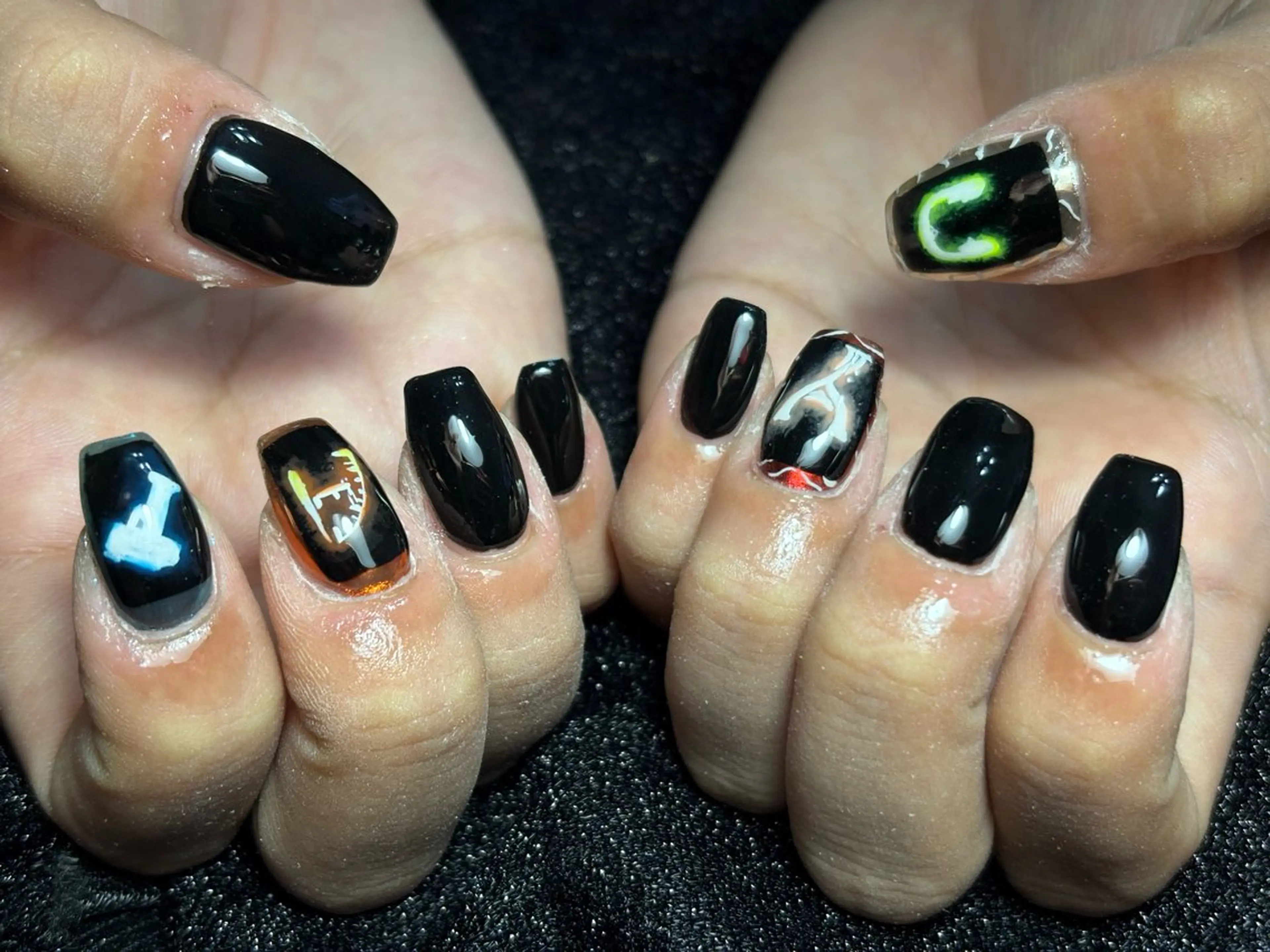 ネイル ハンドネイル フットネイル ✴︎ Delightのネイルデザイン