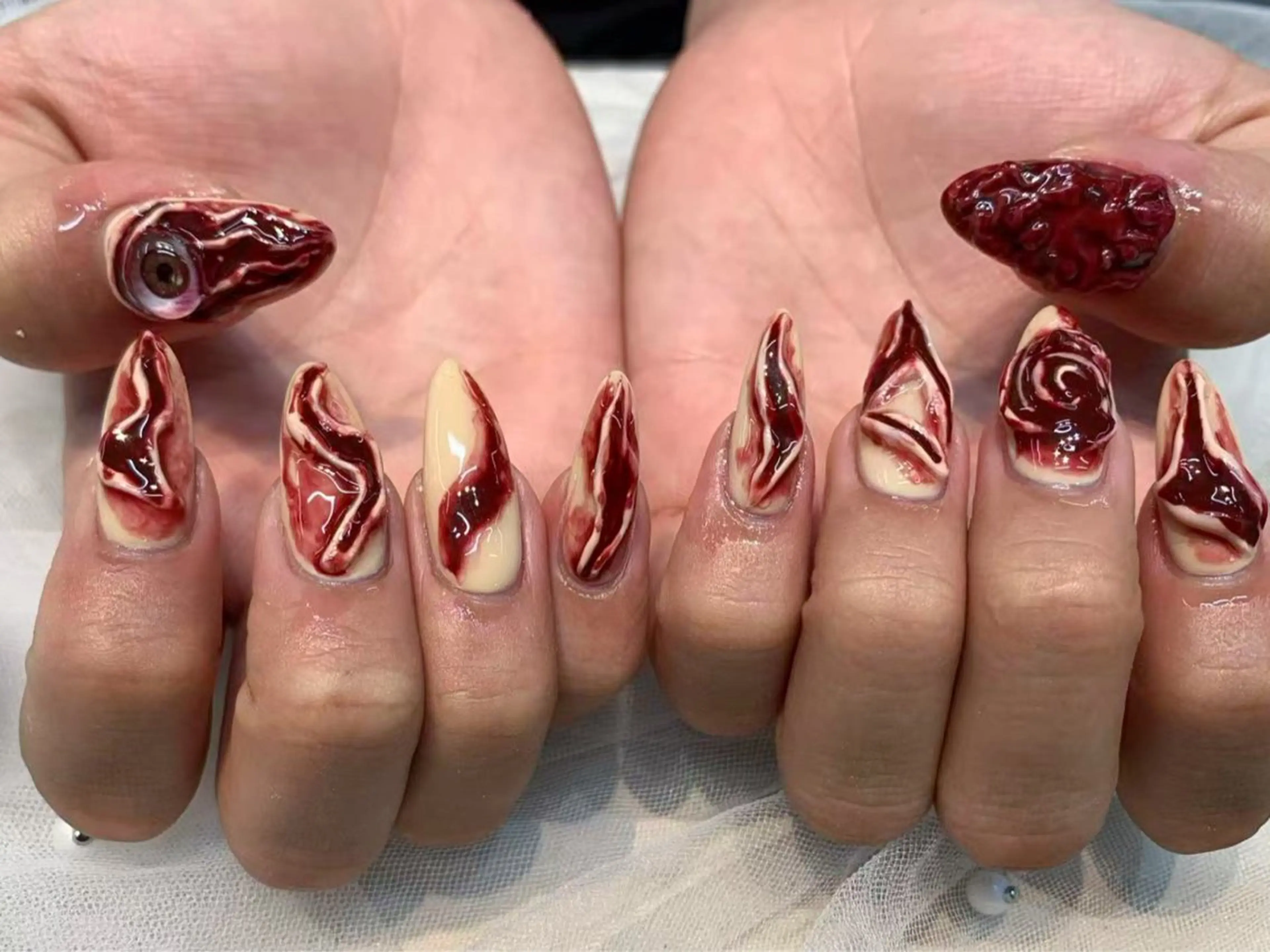 ネイル アートネイル べっ甲ネイル チークネイル 長さ出し フットネイル ラッキーネイルサロン 西川口東口店のネイルデザイン