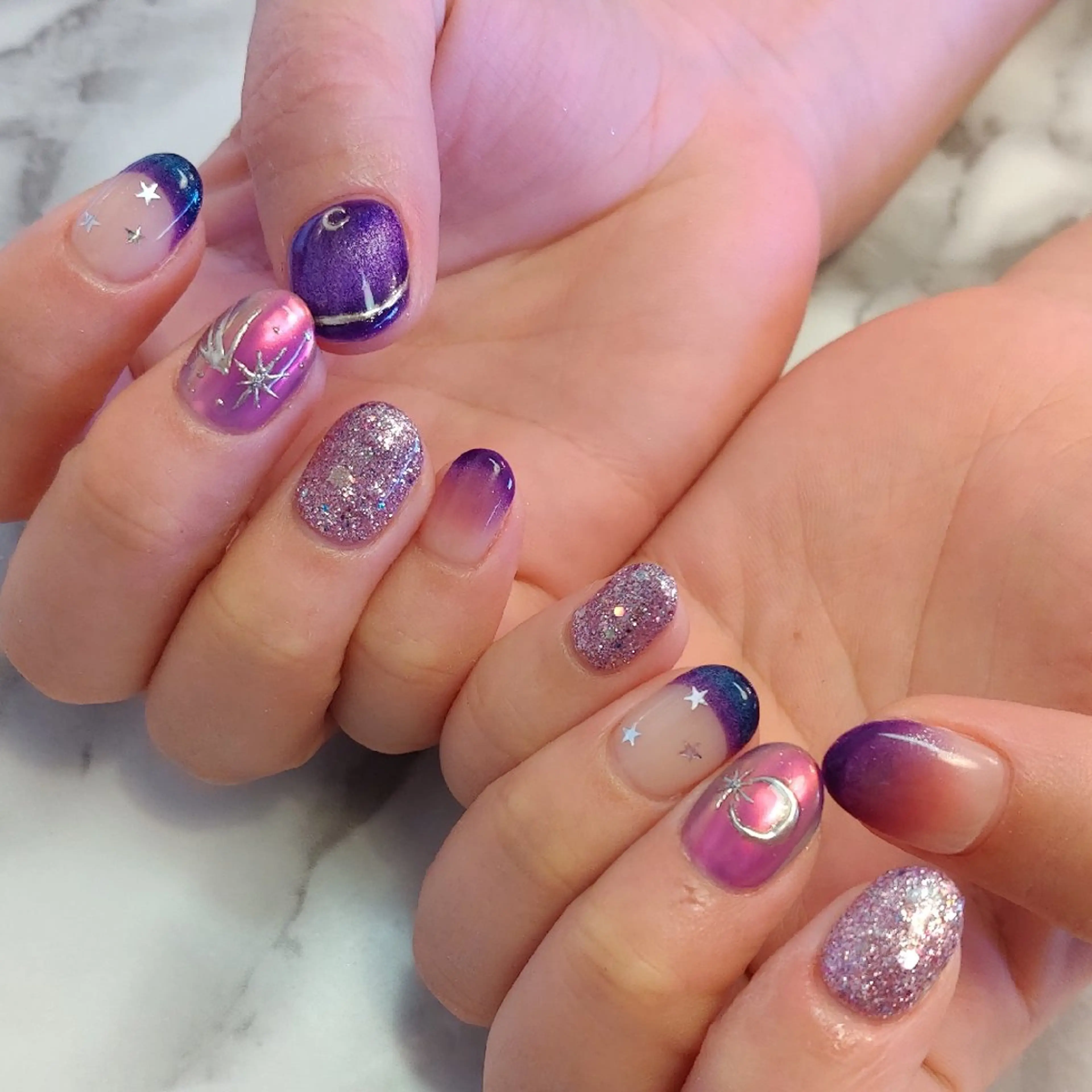 ネイル キラキラネイル ジェヌインネイル 河内のネイルデザイン