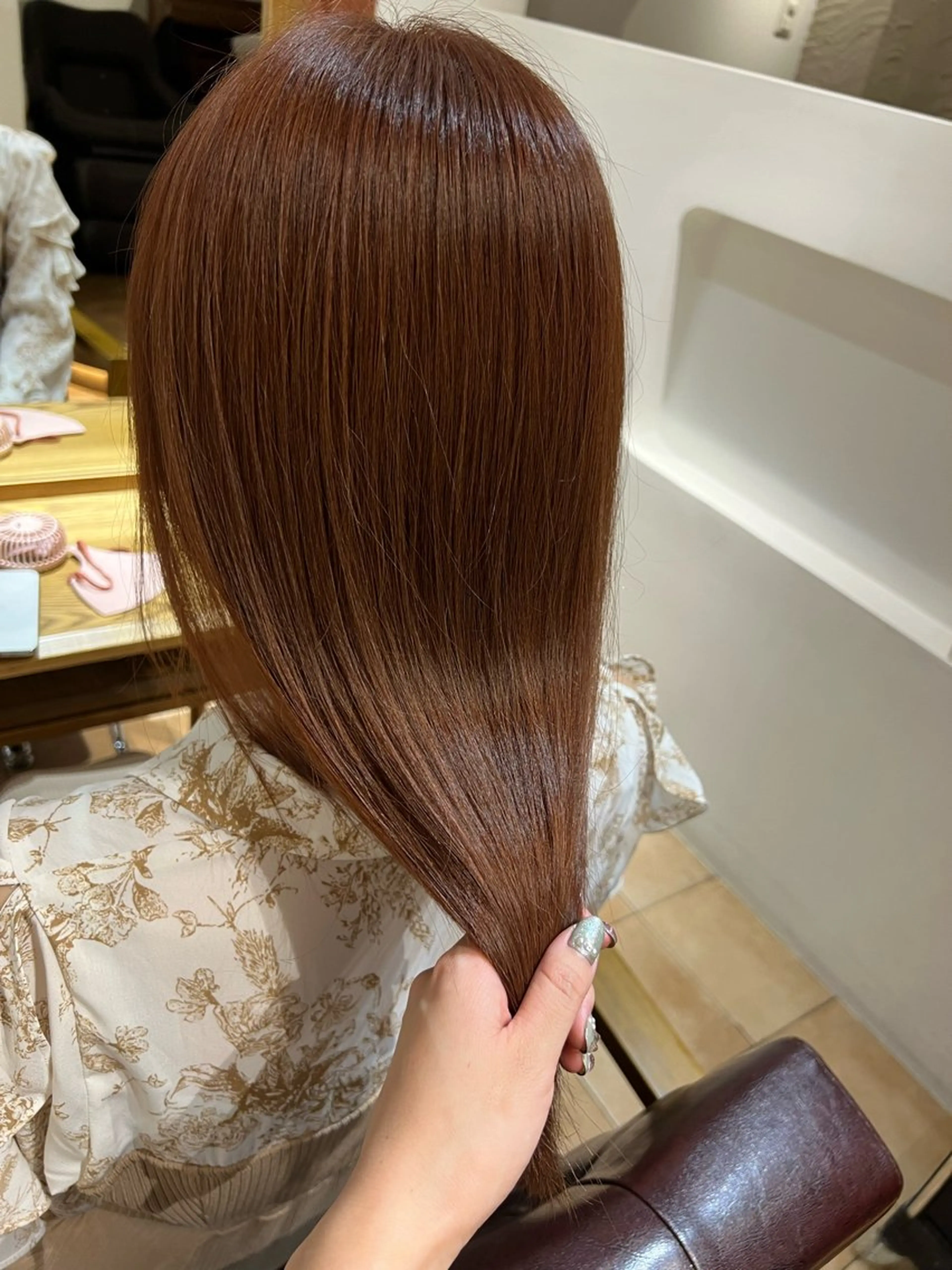 セミロング カラー 🥀韓国ヘア🥀 宮津真菜のヘアスタイル