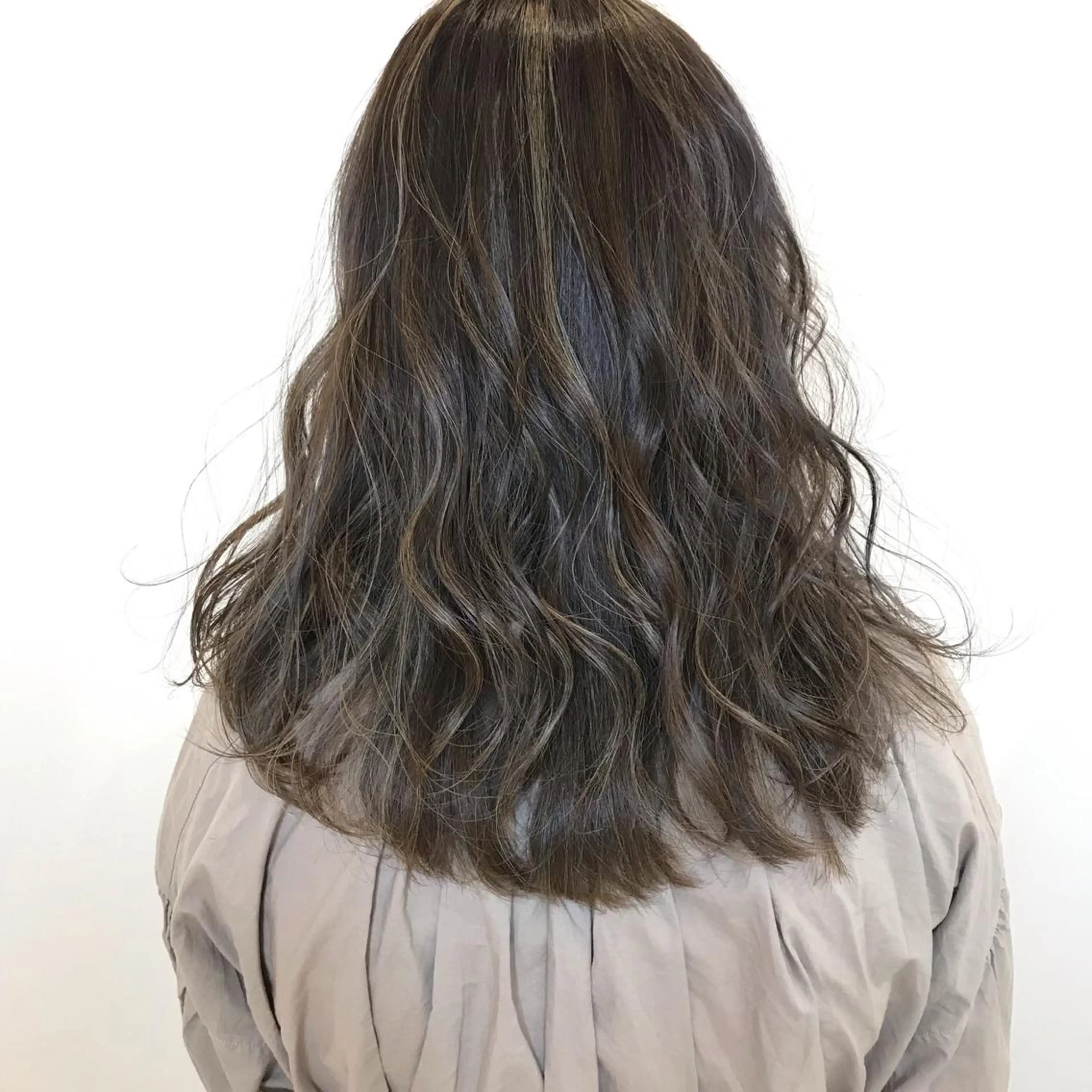 セミロング 湯浅 了一のヘアスタイル