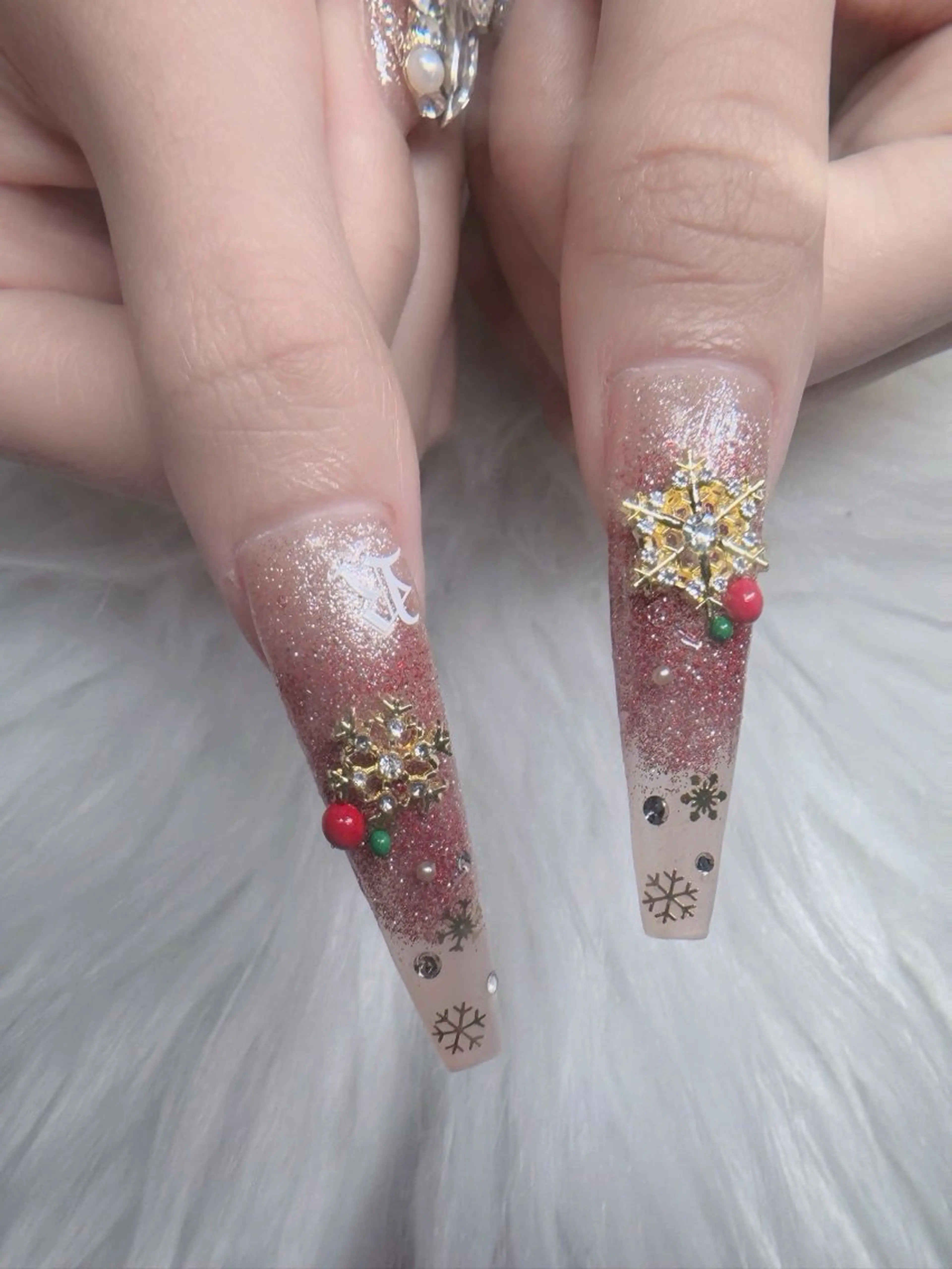 ネイル オーロラネイル フレンチネイル ジェルネイル ハロウィン 韓国ネイル H.baby Nail Salonのネイルデザイン