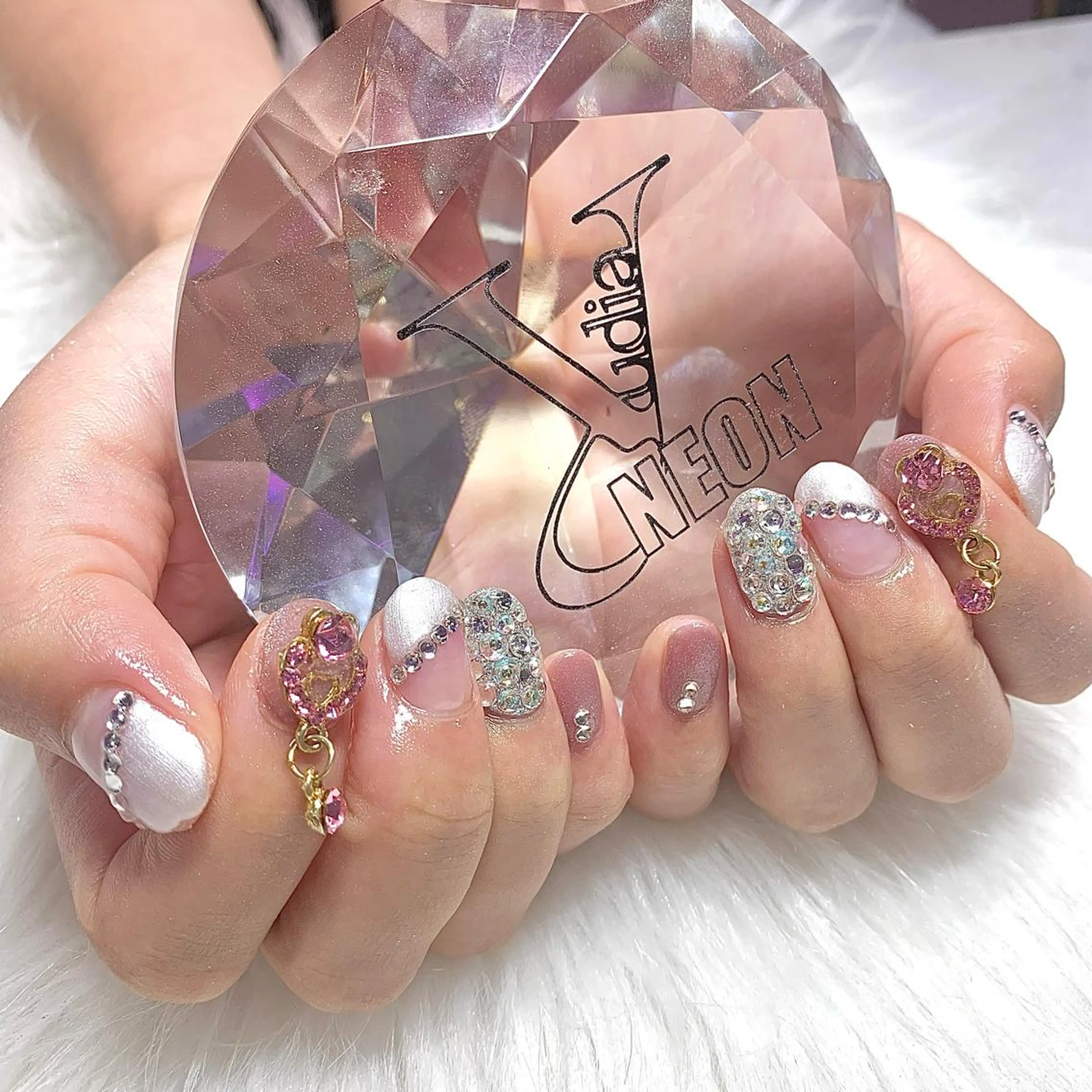 ネイル élu by Noriko 前原のネイルデザイン