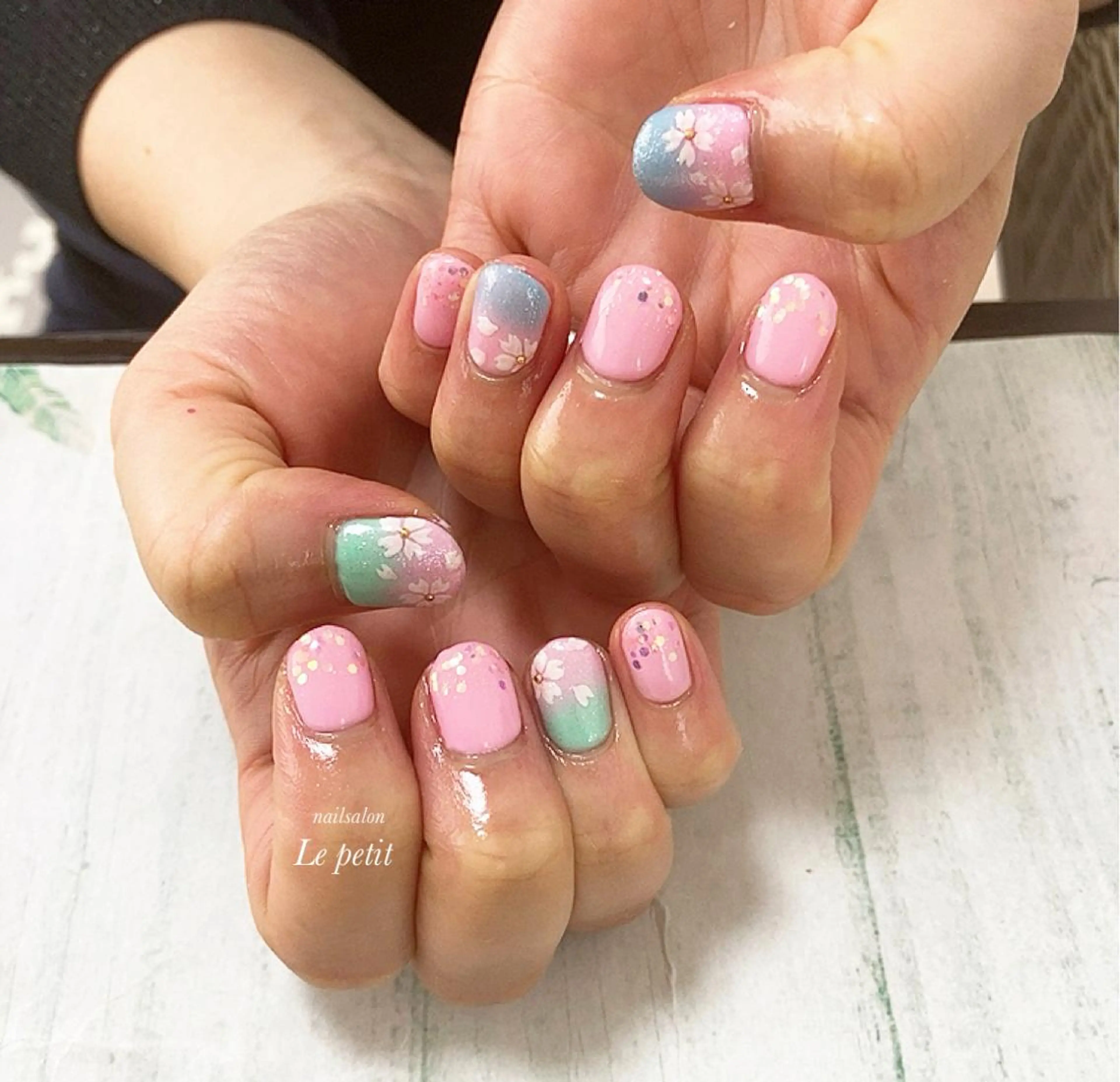 ネイル 石野 広佳のネイルデザイン