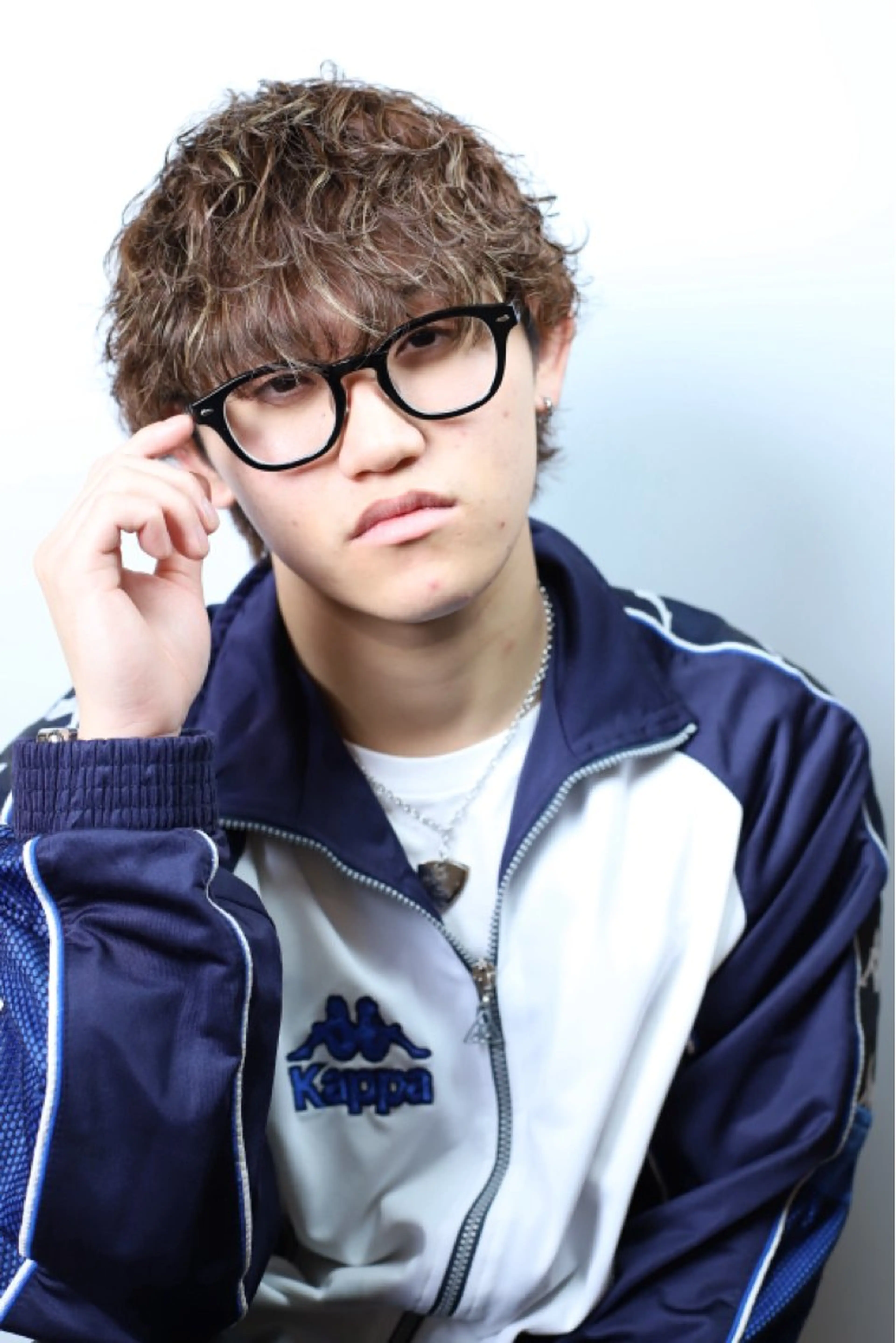 ショート カラー パーマ メンズ メンズハイライト メンズパーマ 波巻きパーマ ハイライトカラー ハイライト 【メンズカット】 富塚　瑠士のヘアスタイル