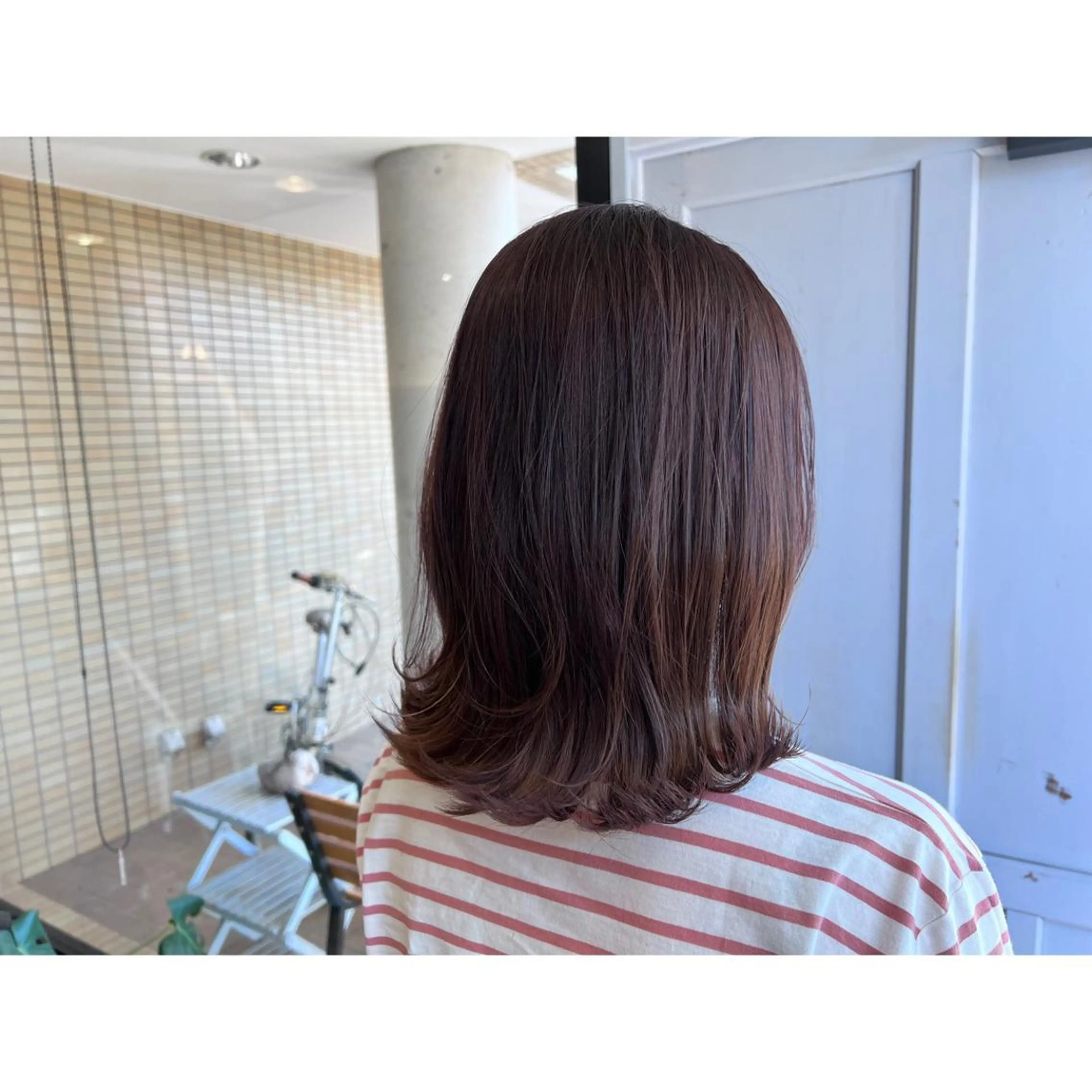 ミディアム カラー ベージュカラー ピンクカラー ピンクベージュ ヘアカラー トリートメント ツキダテ ユイのヘアスタイル